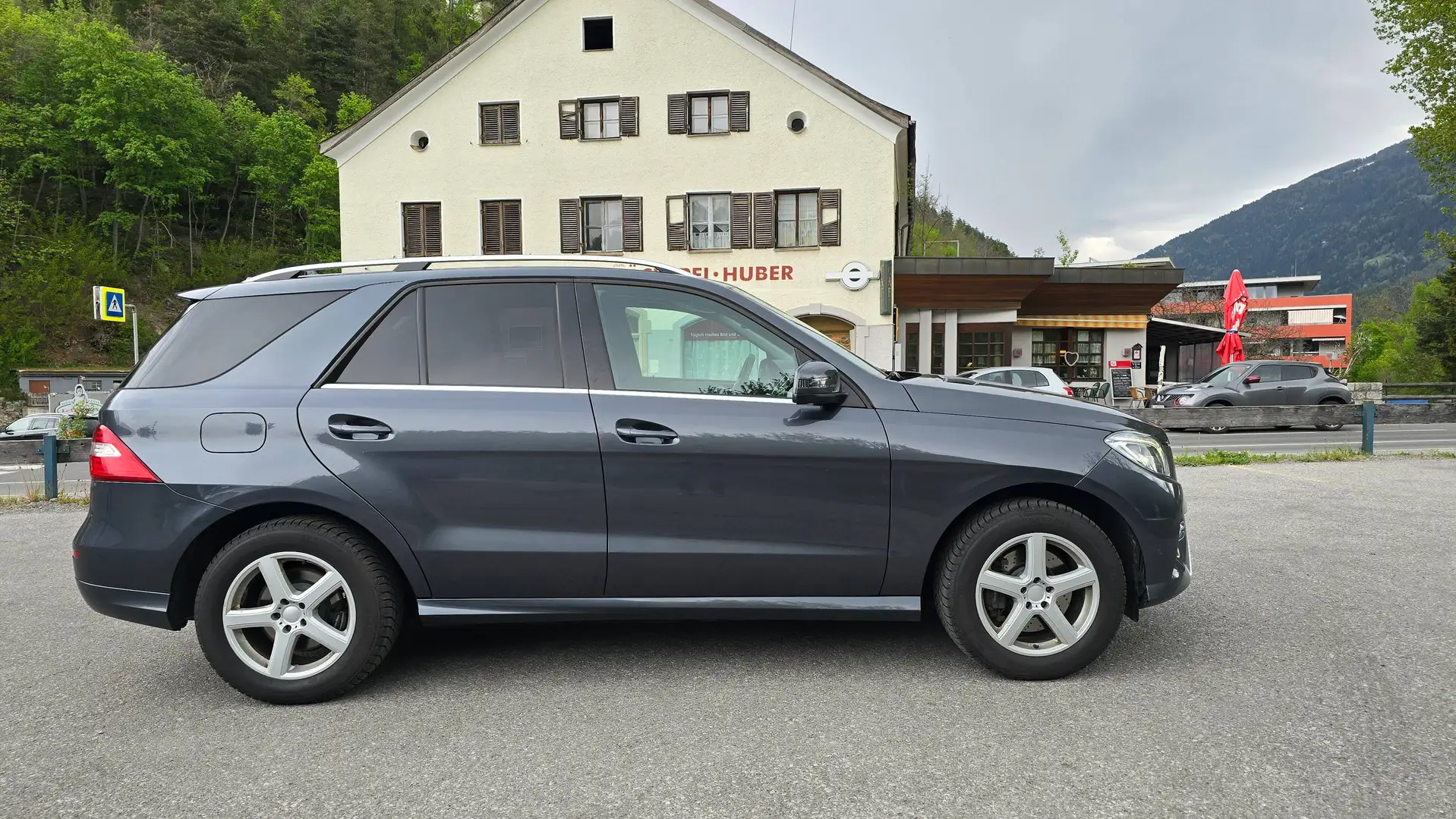 Mercedes-Benz ML 250 ML 250 BlueTEC 4MATIC Aut. DPF Grau - 2
