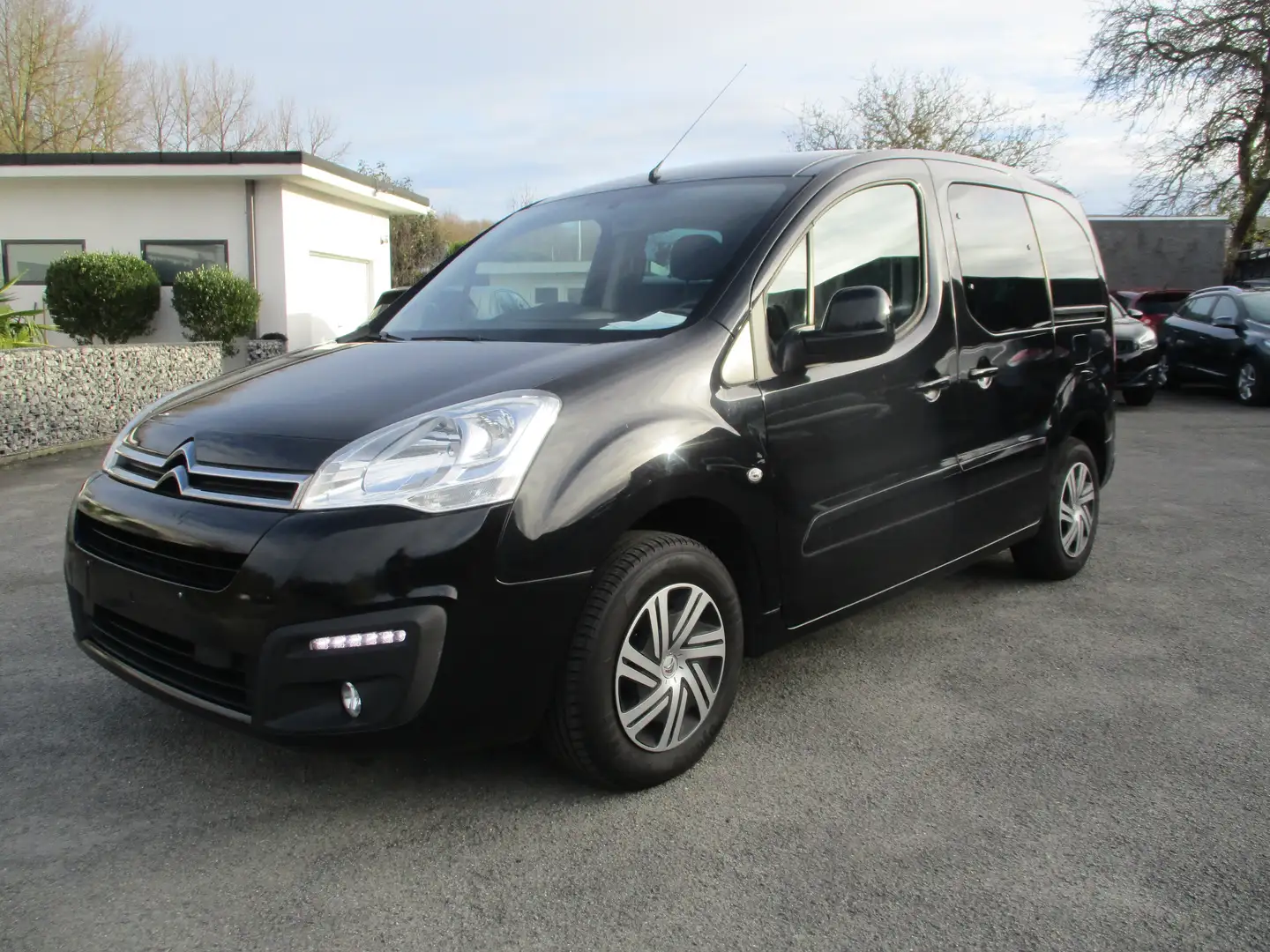 Citroen Berlingo 1.2i Airco/Gekeurd/Garantie/121.000km Zwart - 1