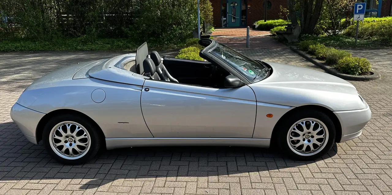 Alfa Romeo Spider 2.0 Twin Spark - Sommerfahrzeug, Klima, TÜV neu, foto 4