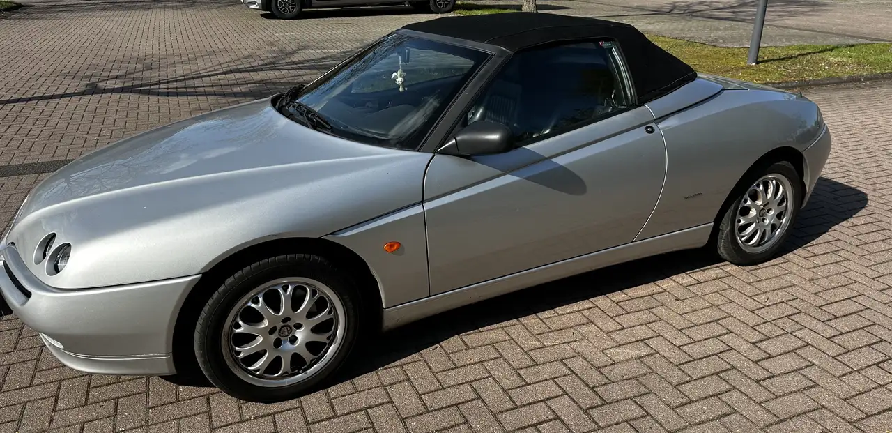 Alfa Romeo Spider 2.0 Twin Spark - Sommerfahrzeug, Klima, TÜV neu, foto 11