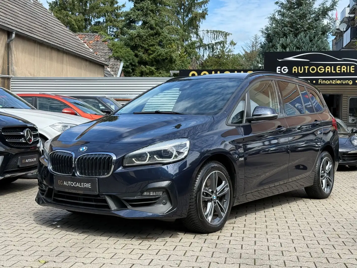 BMW 220 Gran Tourer Sport Line*7-SITZER*KAMERA*AHK Bleu - 2