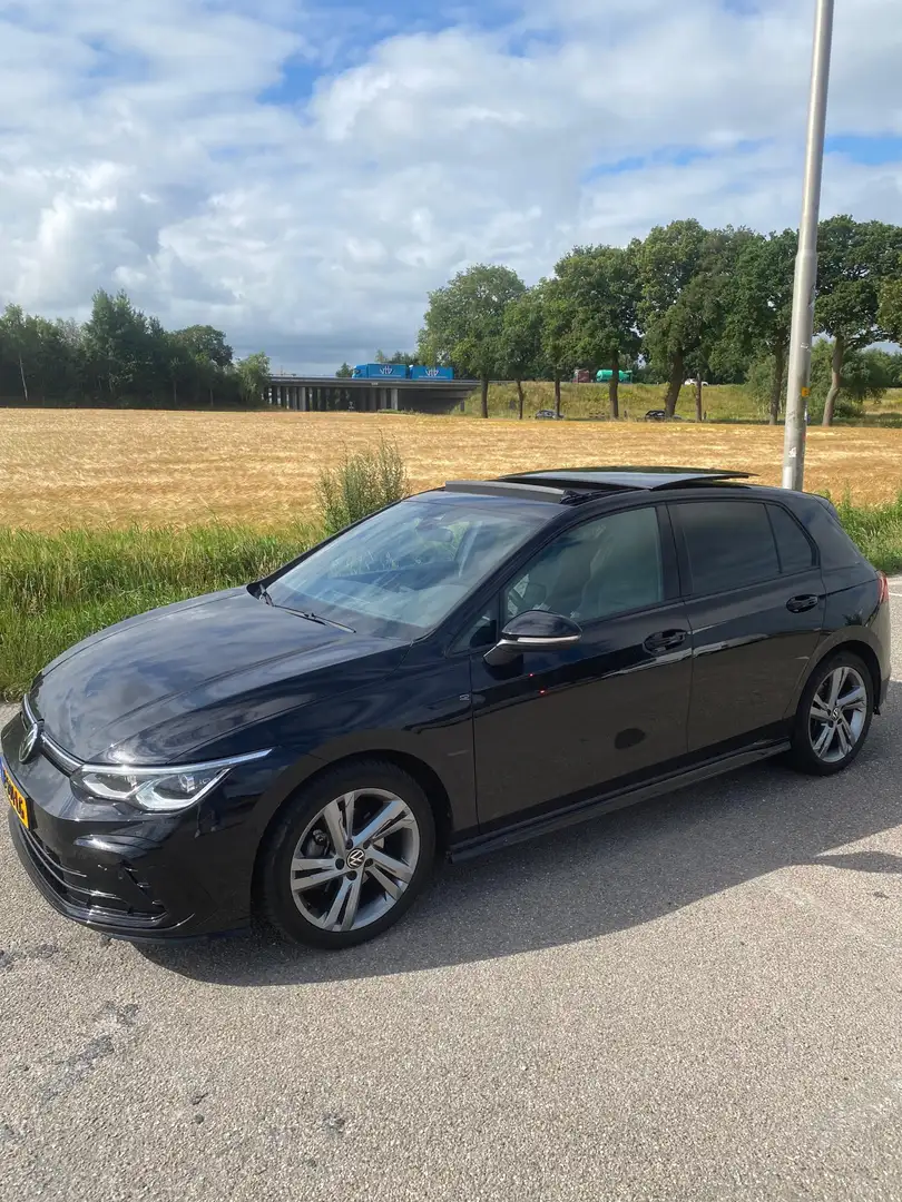 Volkswagen Golf 1.5 eTSI R-Line Zwart - 1