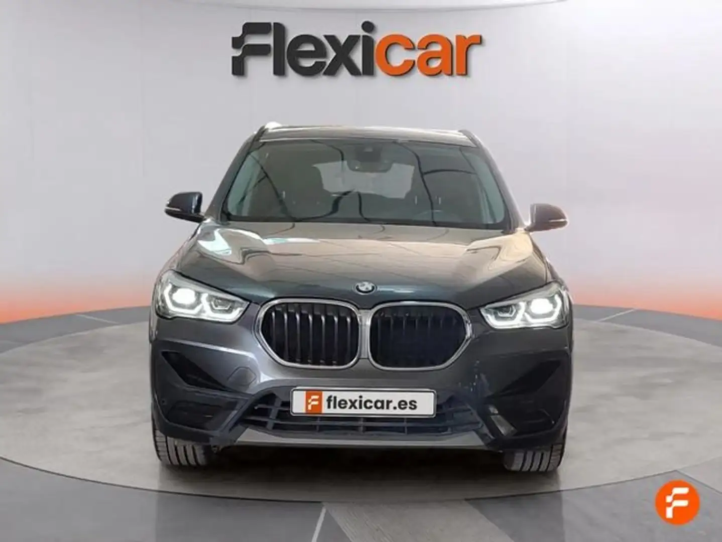 BMW X1 sDrive 18i Gris - 2