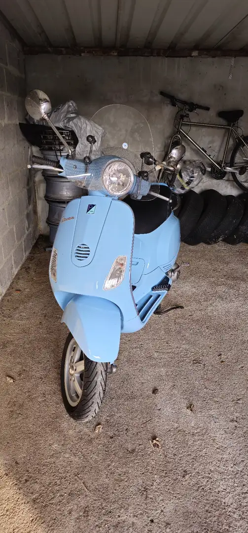 Vespa 125 Azul - 2