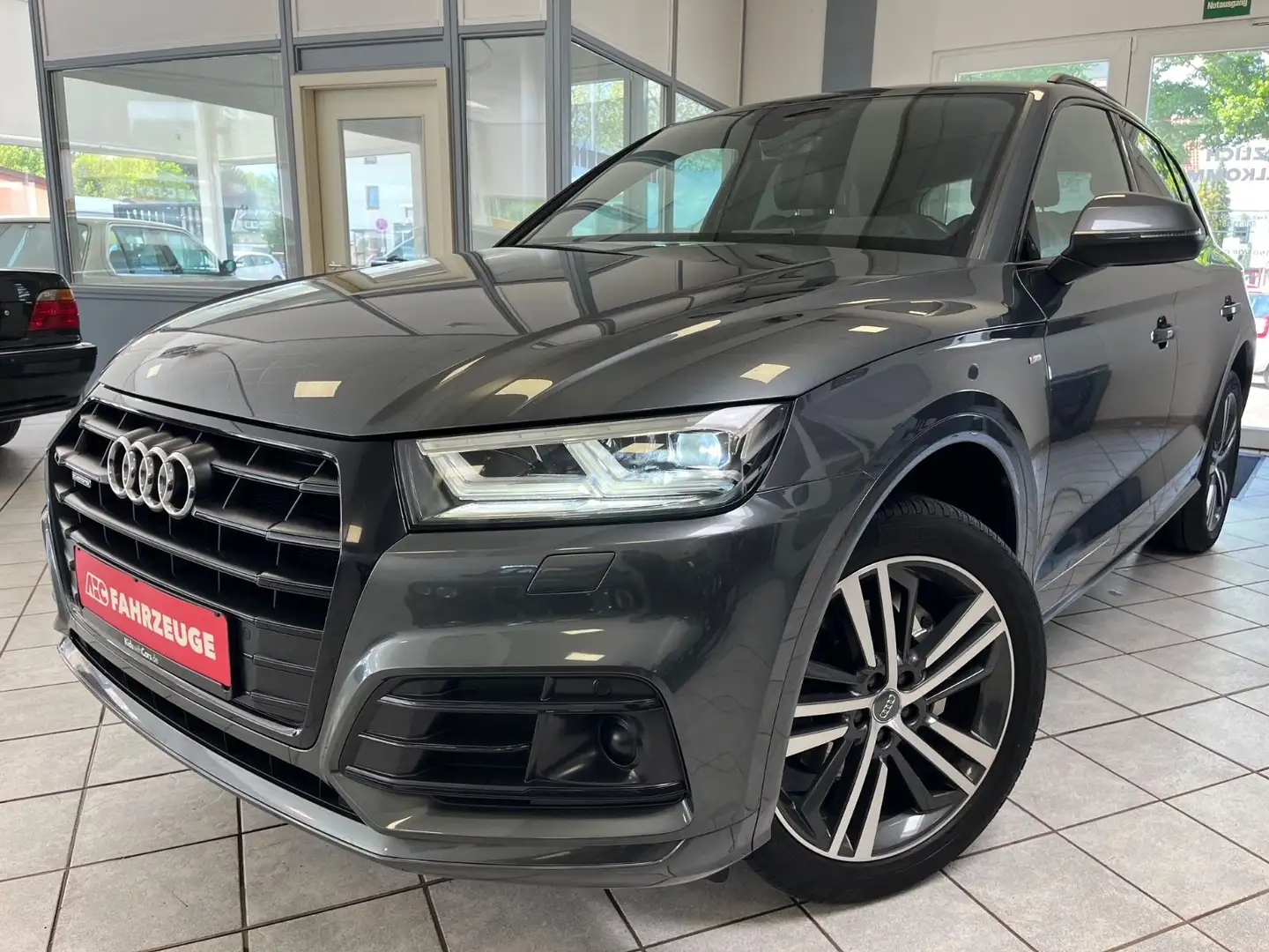 Audi Q5 40 TDI Quattro S-line Sport 1.Hand / HU NEU Gris - 1