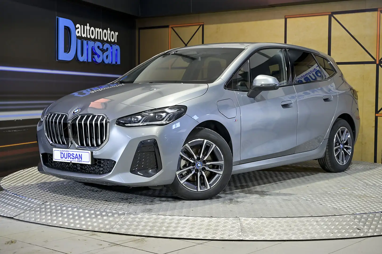 BMW 225 225e xDrive - 1