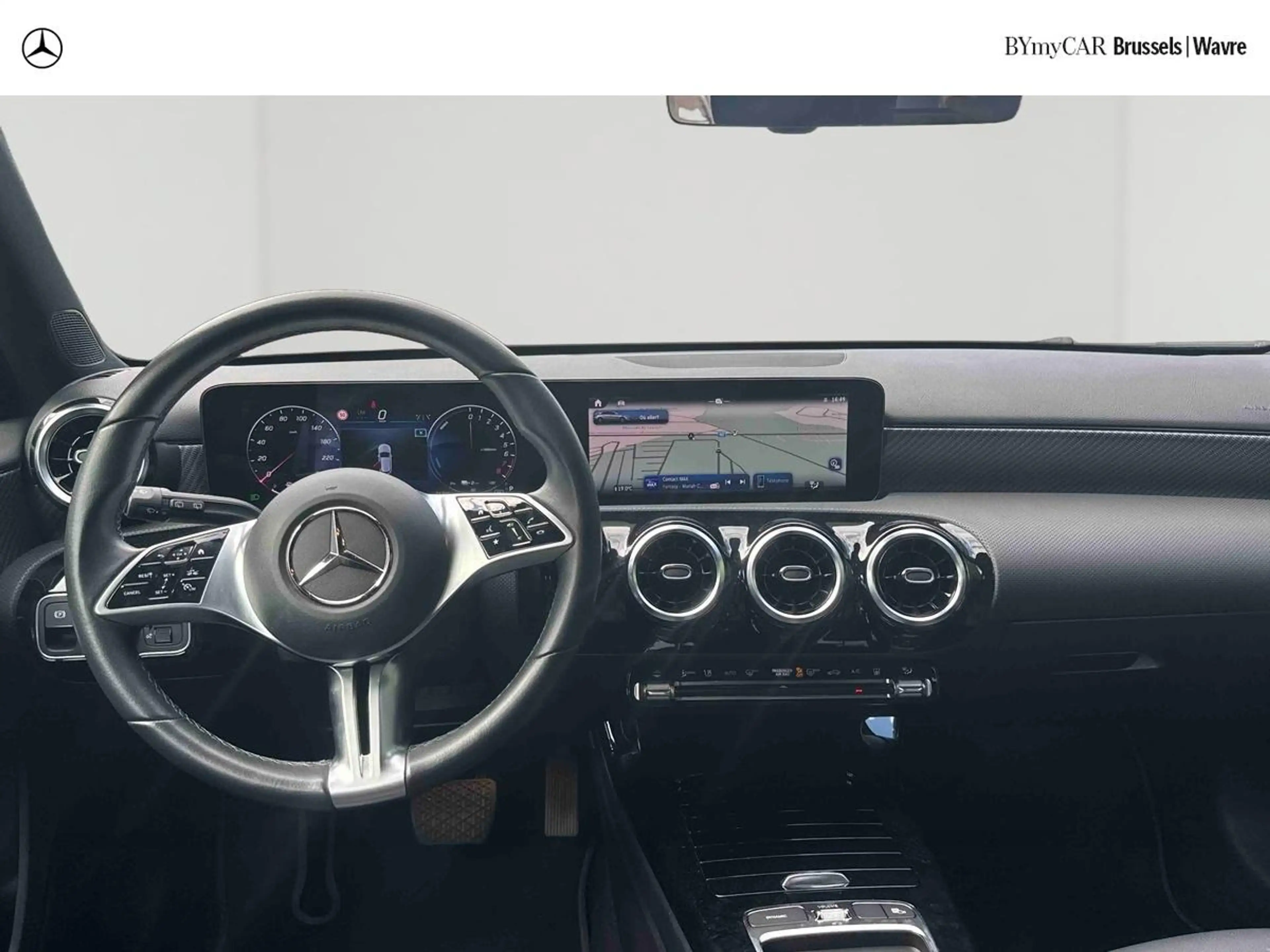 Mercedes-Benz A 250 A e Luxury Line — photo 10
