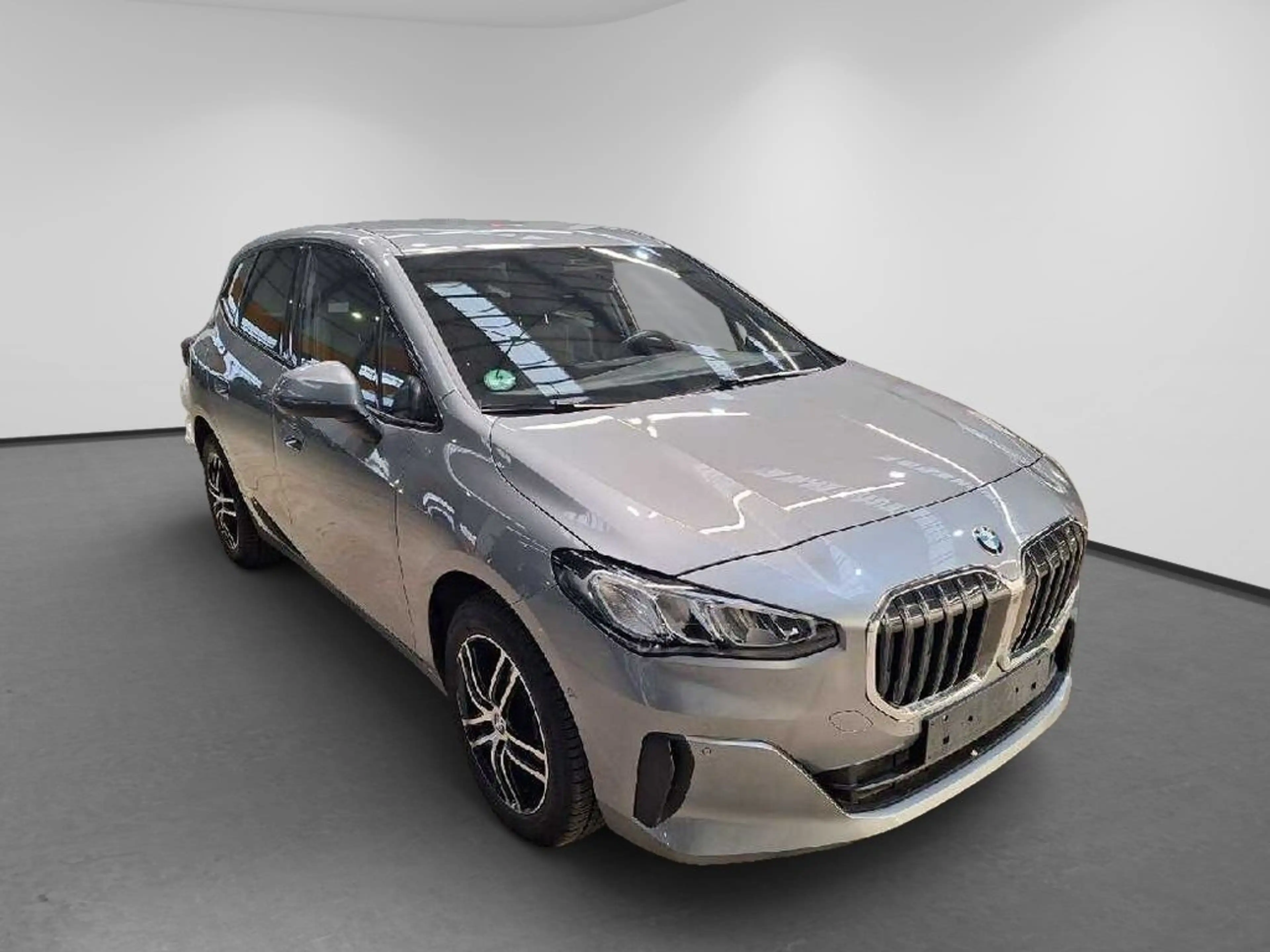 BMW 223 i Active Tourer Wide AHK SpoSi ACC BLIS LED — photo 6