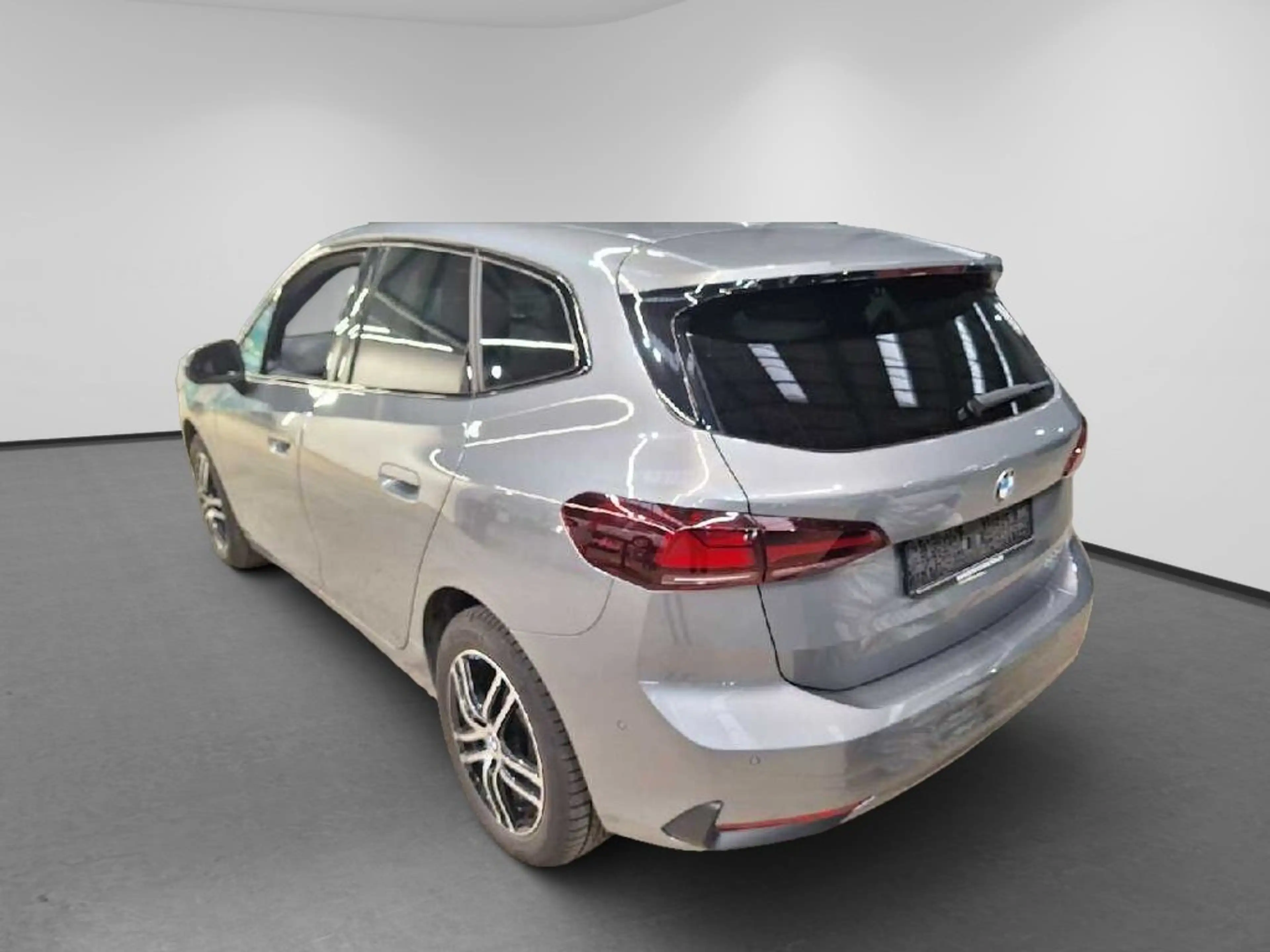 BMW 223 i Active Tourer Wide AHK SpoSi ACC BLIS LED — photo 7