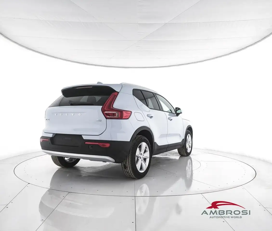 Volvo XC40 2026