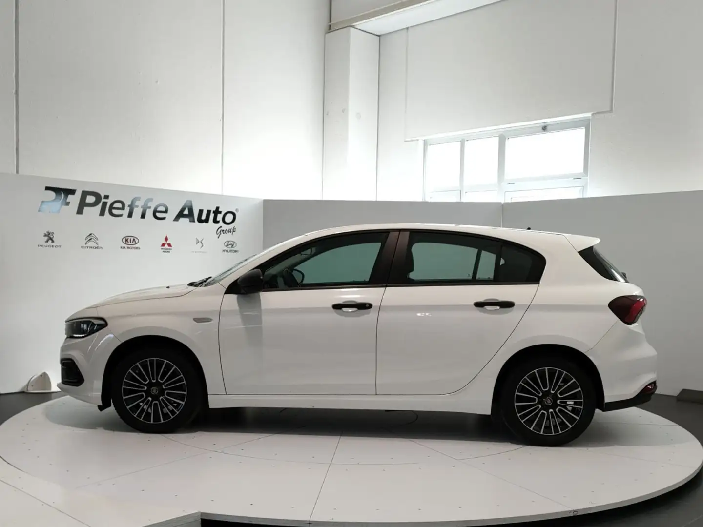 Fiat Tipo (2015--->) - Tipo 1.3 Mjt S&S 5 porte City Life White - 2
