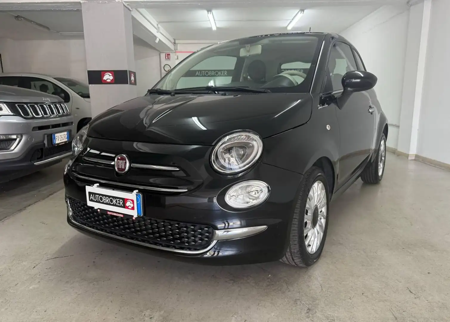 Fiat 500 1.0 Hybrid Dolcevita Zwart - 1