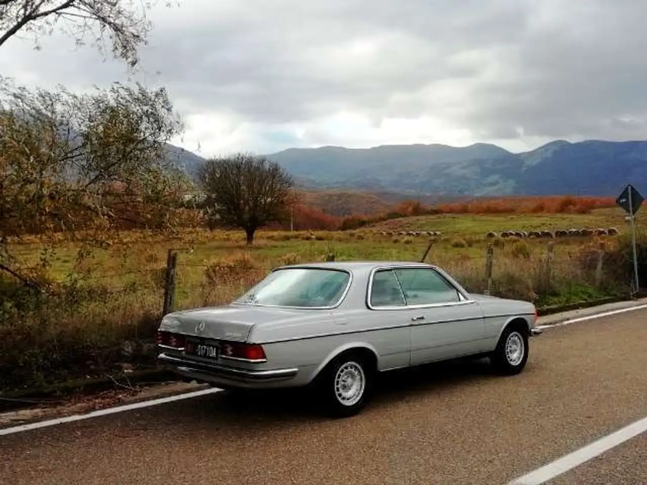 Mercedes-Benz 280 CE, foto 10