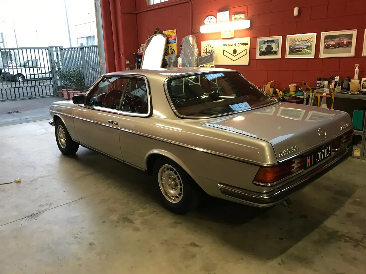 Mercedes-Benz 280 CE, foto 2