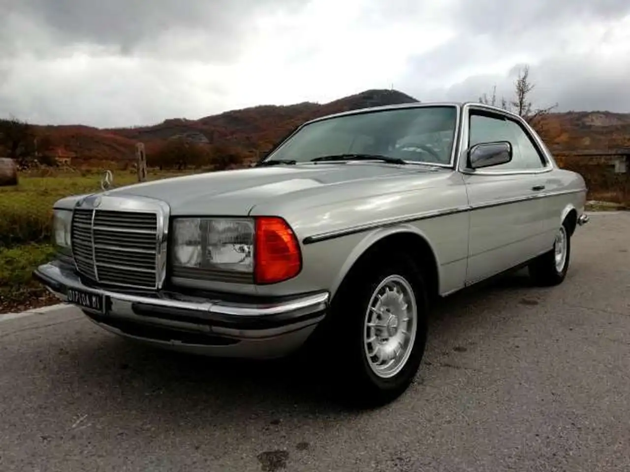 Mercedes-Benz 280 CE, foto 11