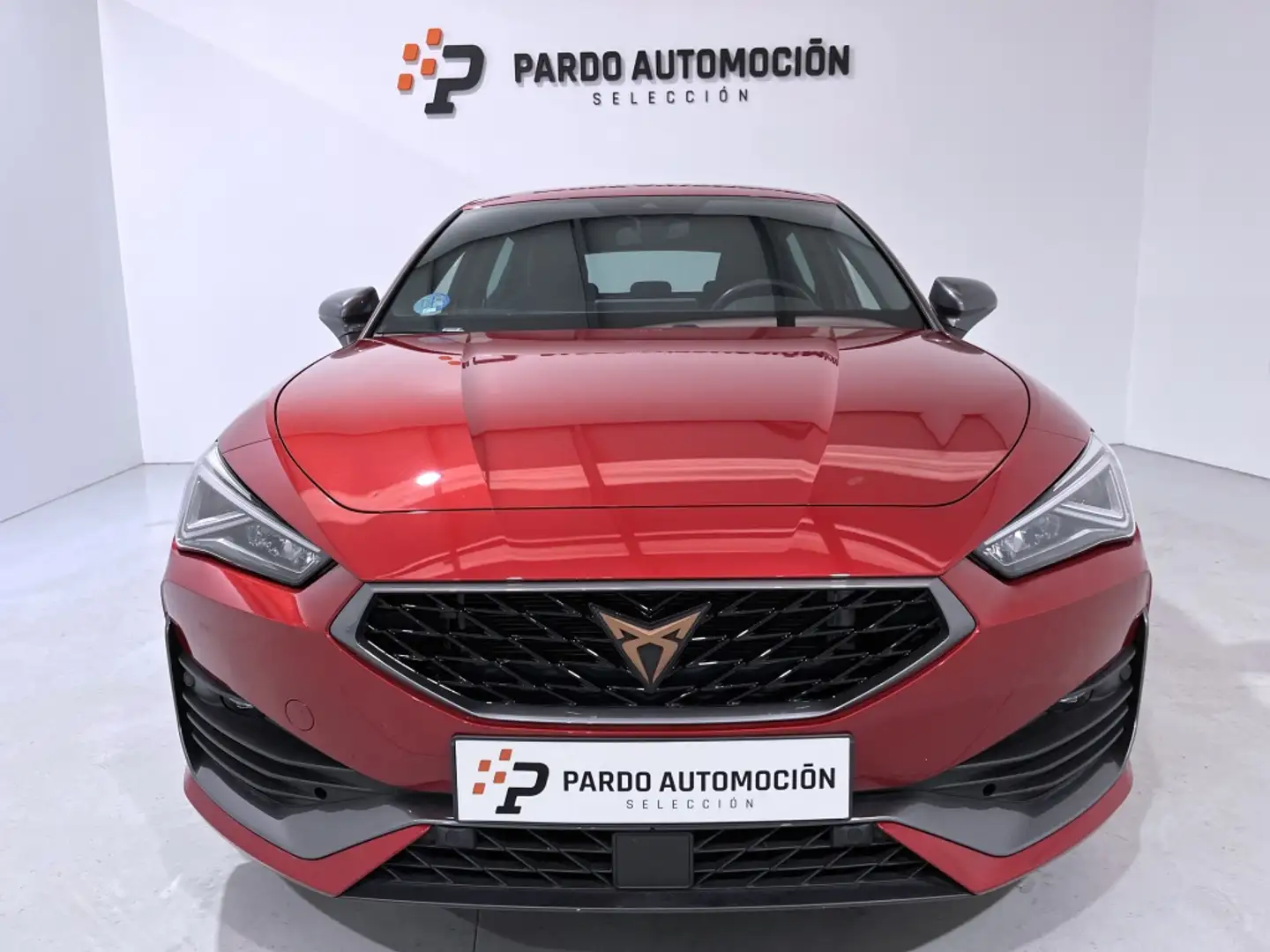 CUPRA Leon 1.5 eTSI 110 DSG Rot - 2