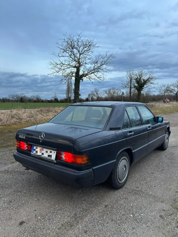 Mercedes-Benz 190 E, foto 6