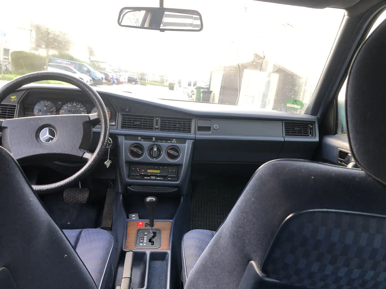 Mercedes-Benz 190 E, foto 9