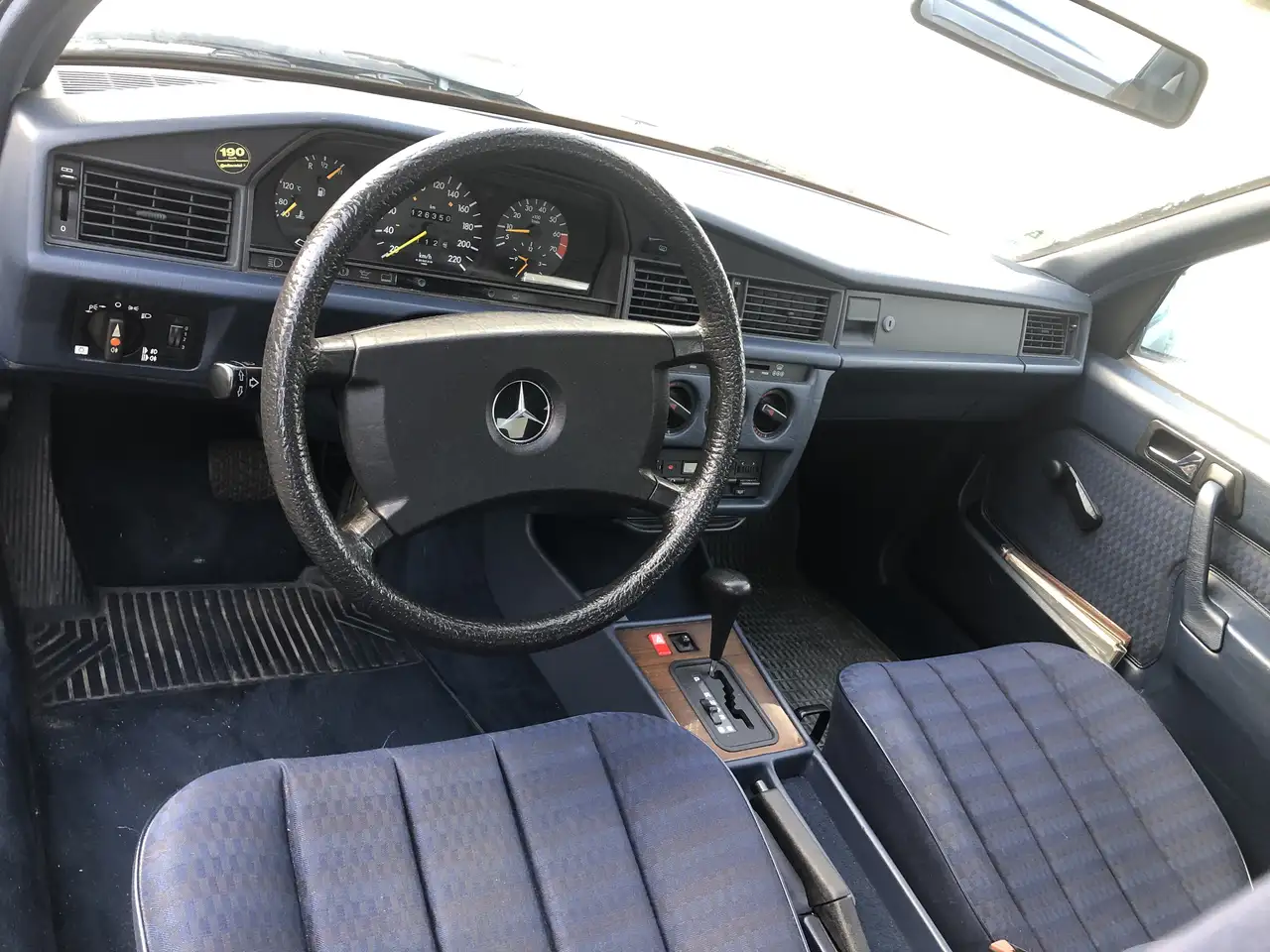 Mercedes-Benz 190 E, foto 8