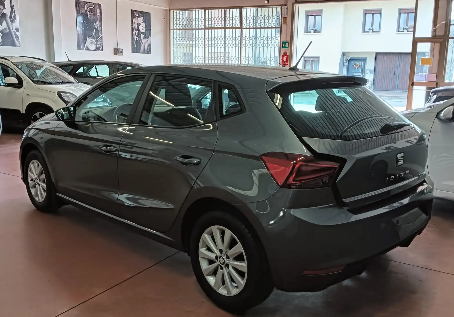SEAT Ibiza 1.000 95CV STYLE Grigio - 2