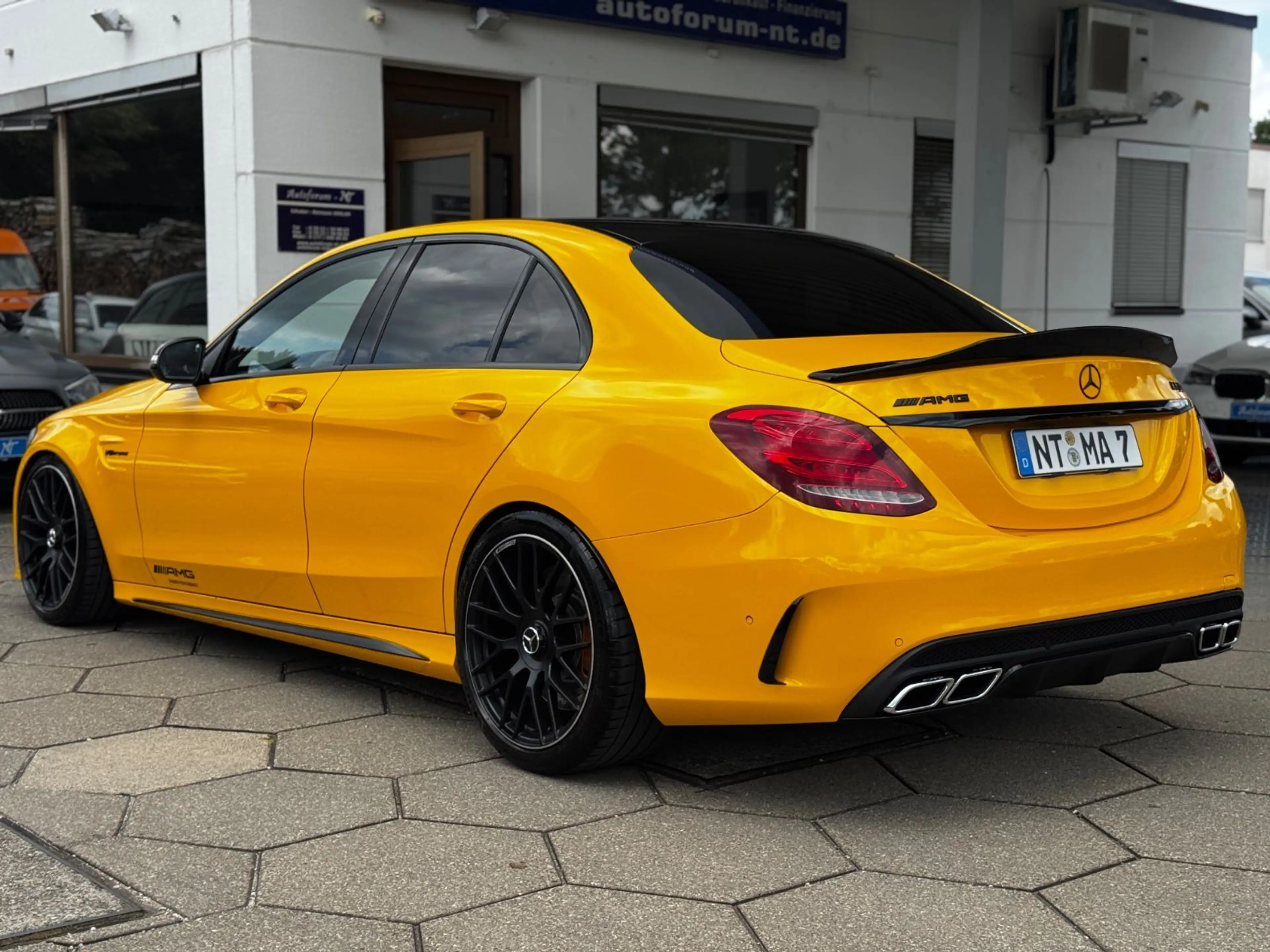 Mercedes-Benz C 63 AMG PERFORMANCE/DISTRONIC+/NIGHT PAKET — photo 7