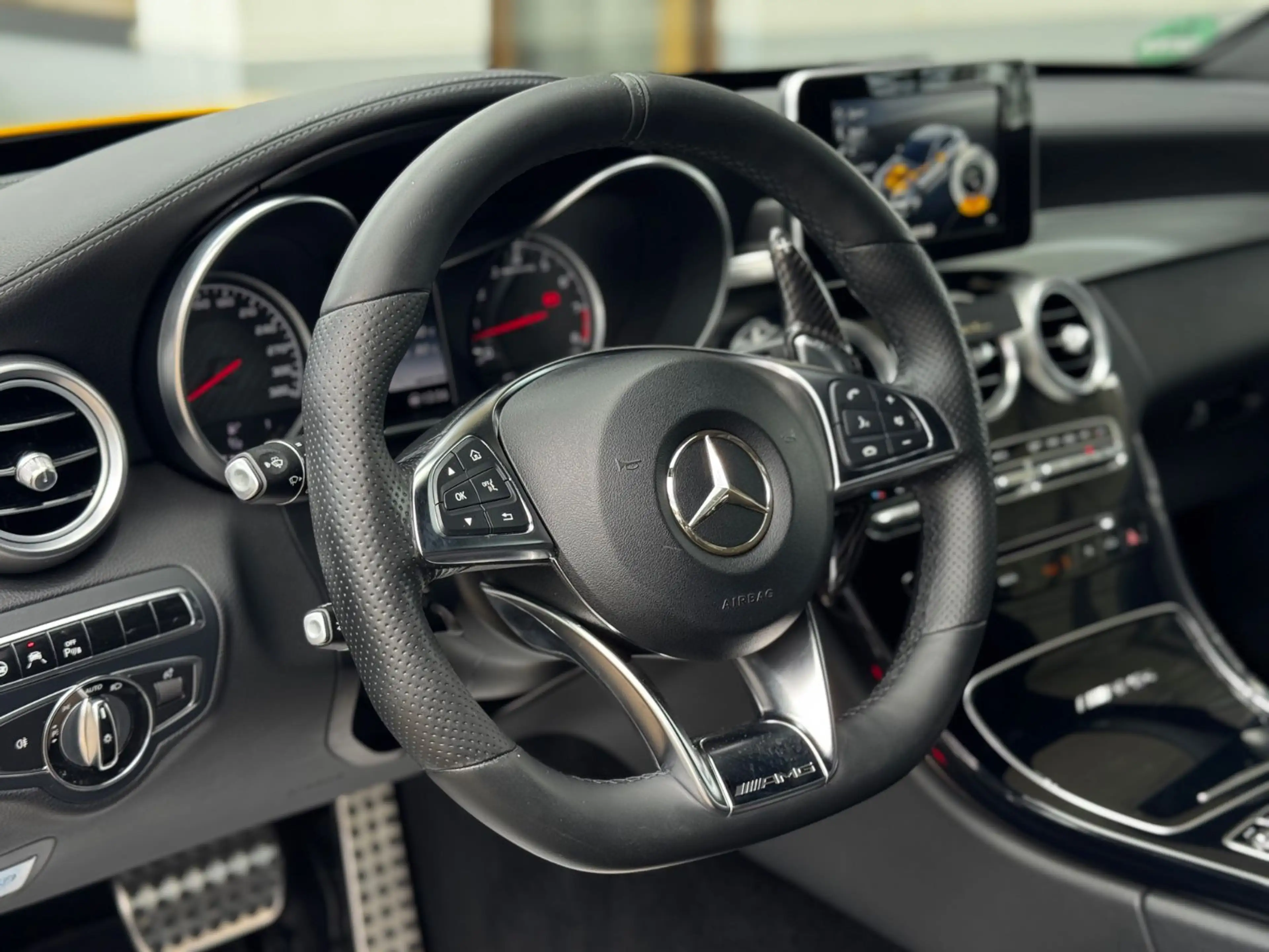 Mercedes-Benz C 63 AMG PERFORMANCE/DISTRONIC+/NIGHT PAKET — photo 14