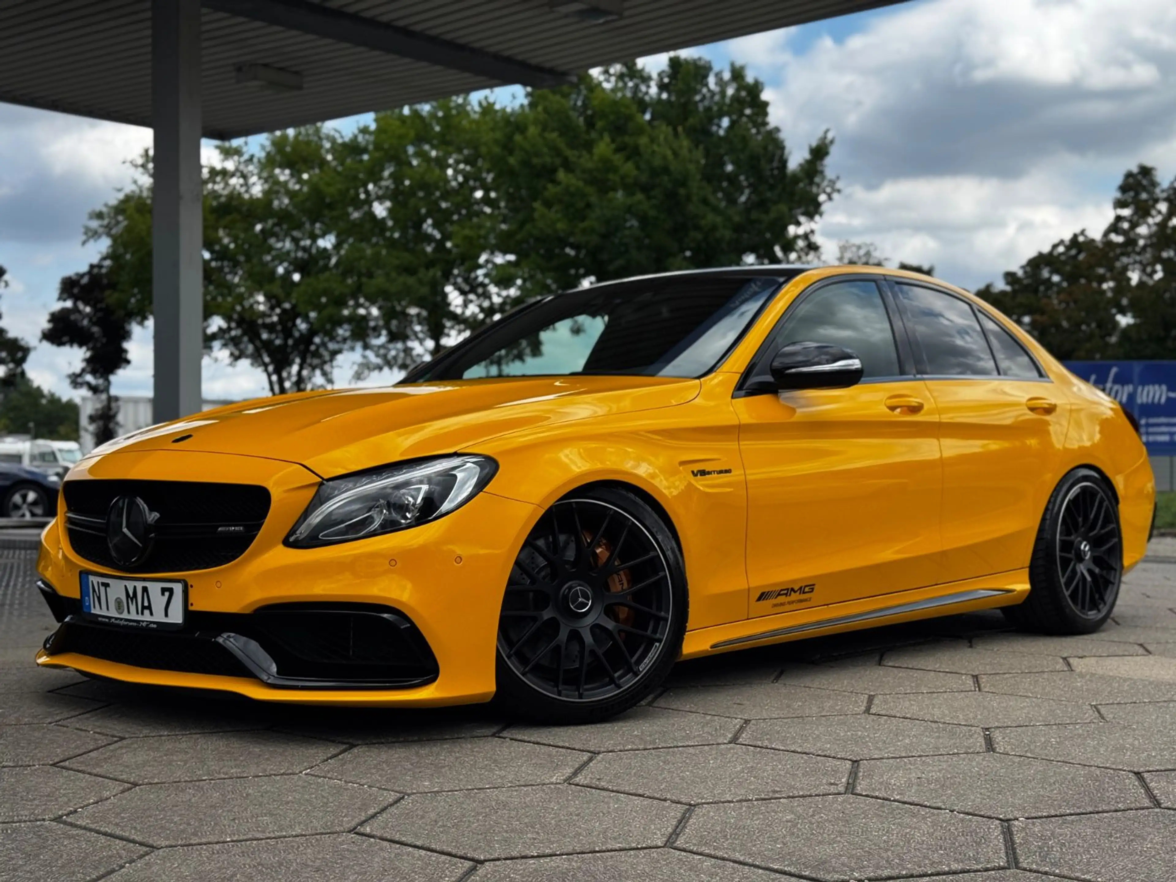 Mercedes-Benz C 63 AMG PERFORMANCE/DISTRONIC+/NIGHT PAKET — photo 5