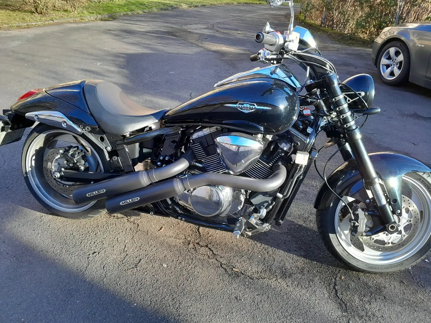 Suzuki Intruder M Fekete - 1