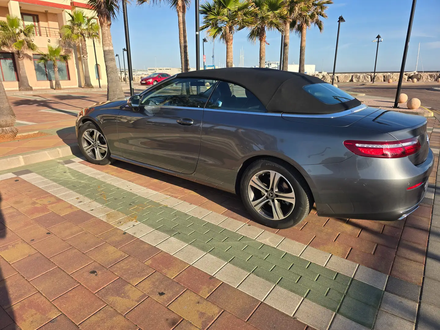 Mercedes-Benz E 220 E Cabrio 220d 9G-Tronic Gris - 2