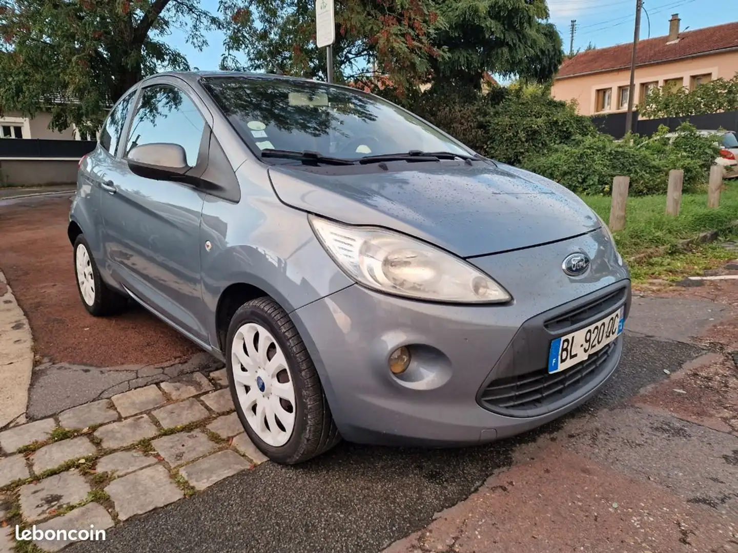 Ford Ka/Ka+ 1.3 tdci 75ch payer en 4x sans frais Gris - 2