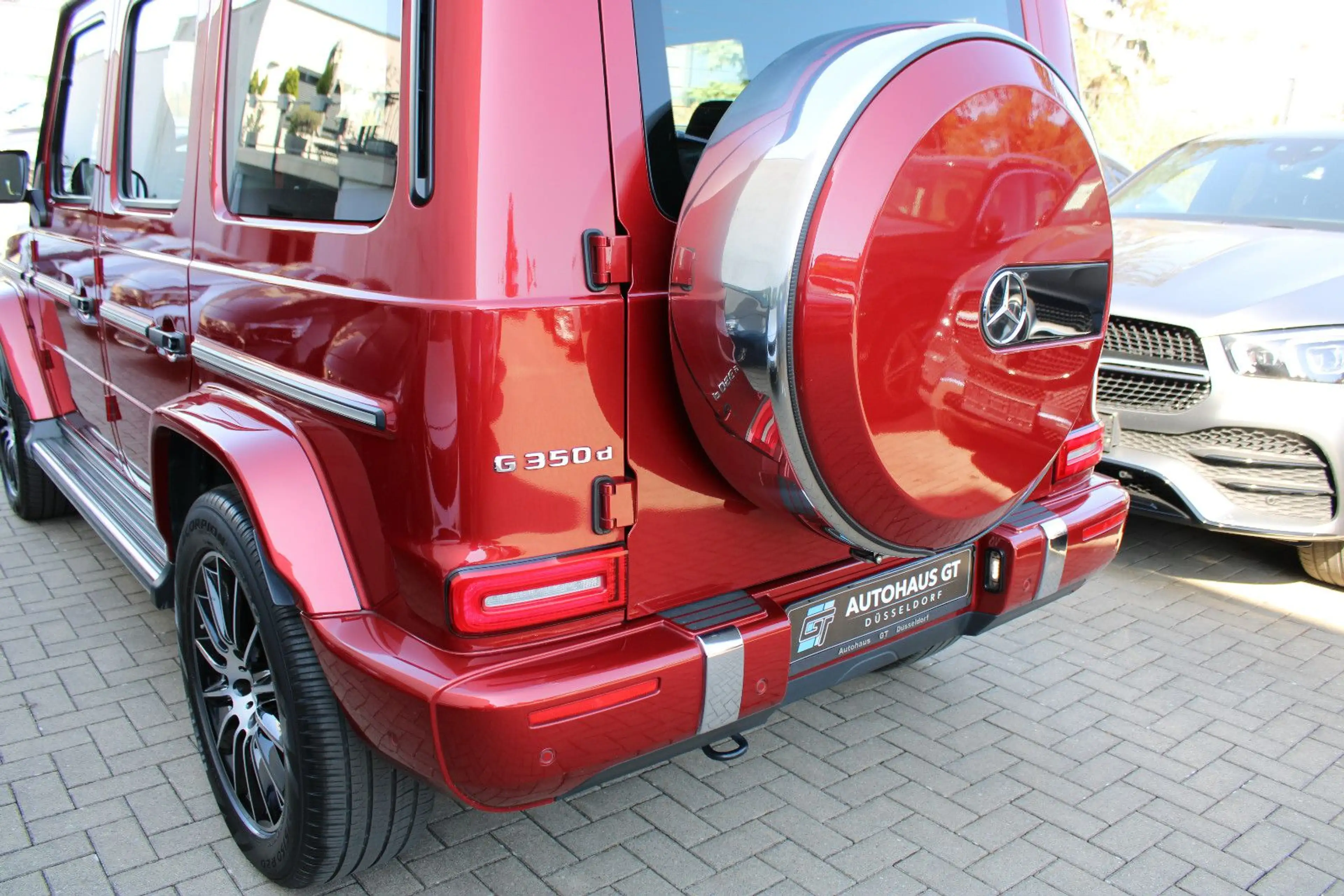 Mercedes-Benz G 350 d/AMG/Night/1.Hd/Glasd/ACC/360°Kam/Burmest — photo 12