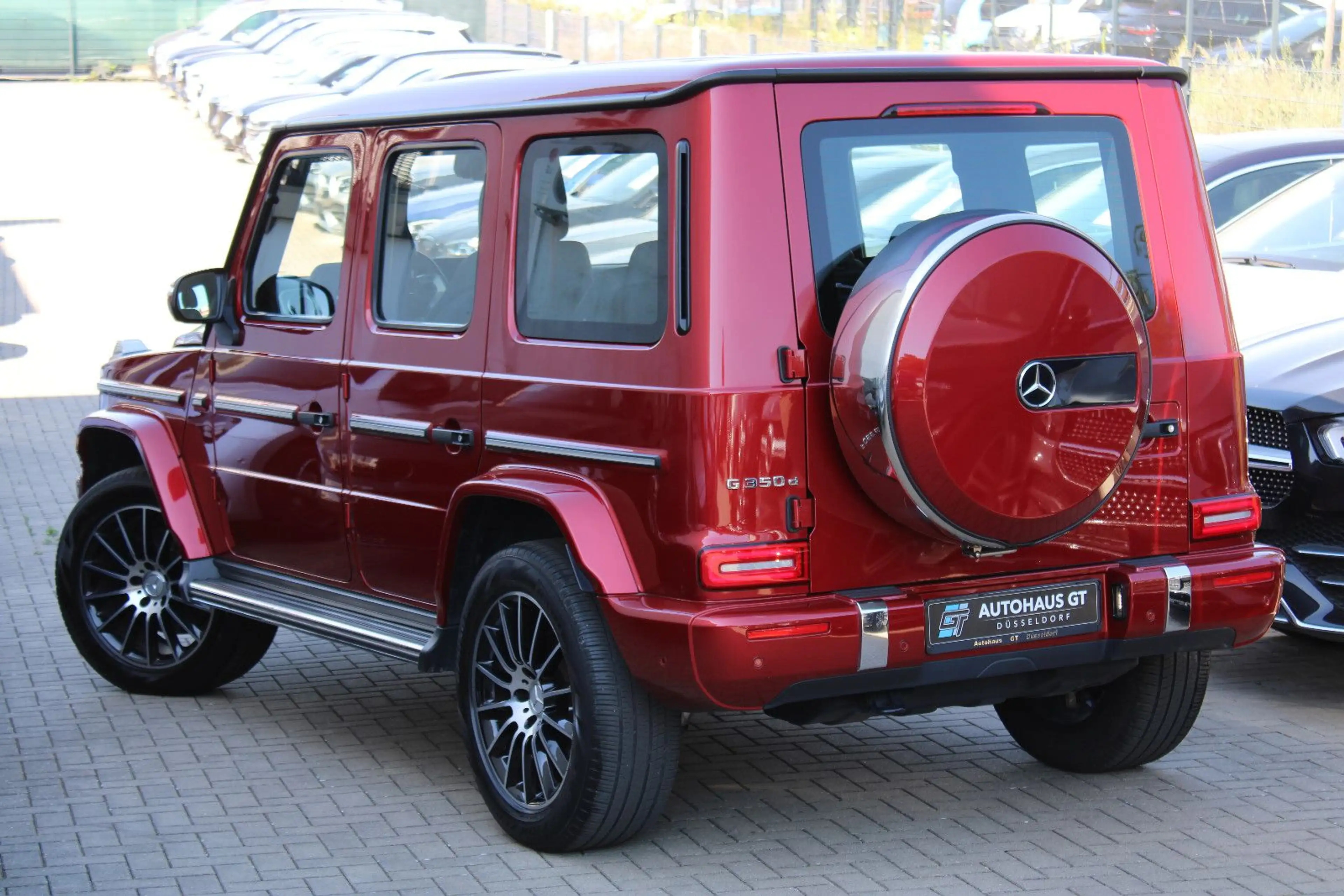 Mercedes-Benz G 350 d/AMG/Night/1.Hd/Glasd/ACC/360°Kam/Burmest — photo 4