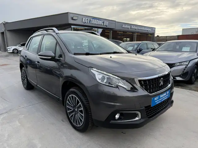Peugeot 2008 view 3