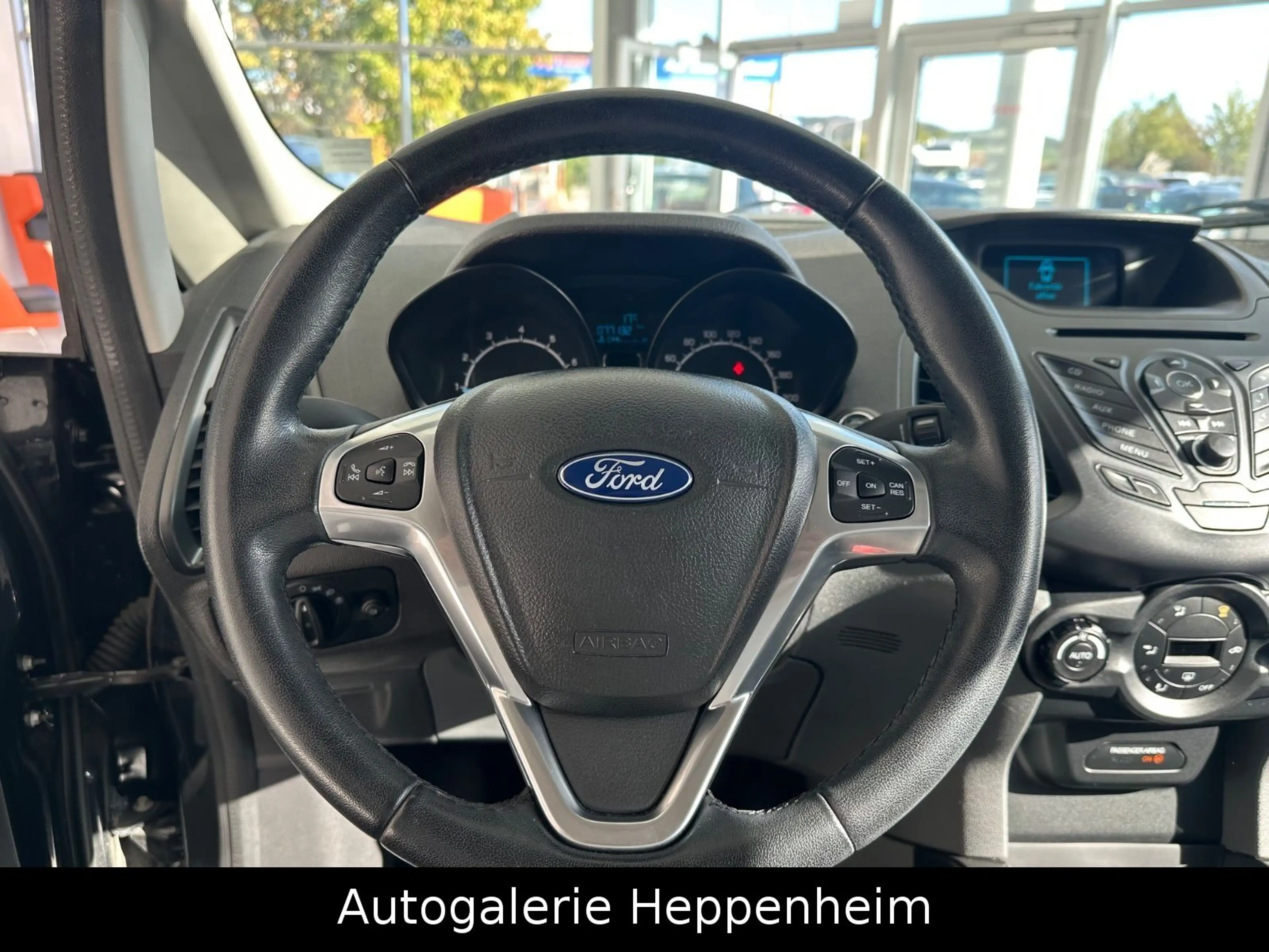 Ford EcoSport Titanium — photo 15