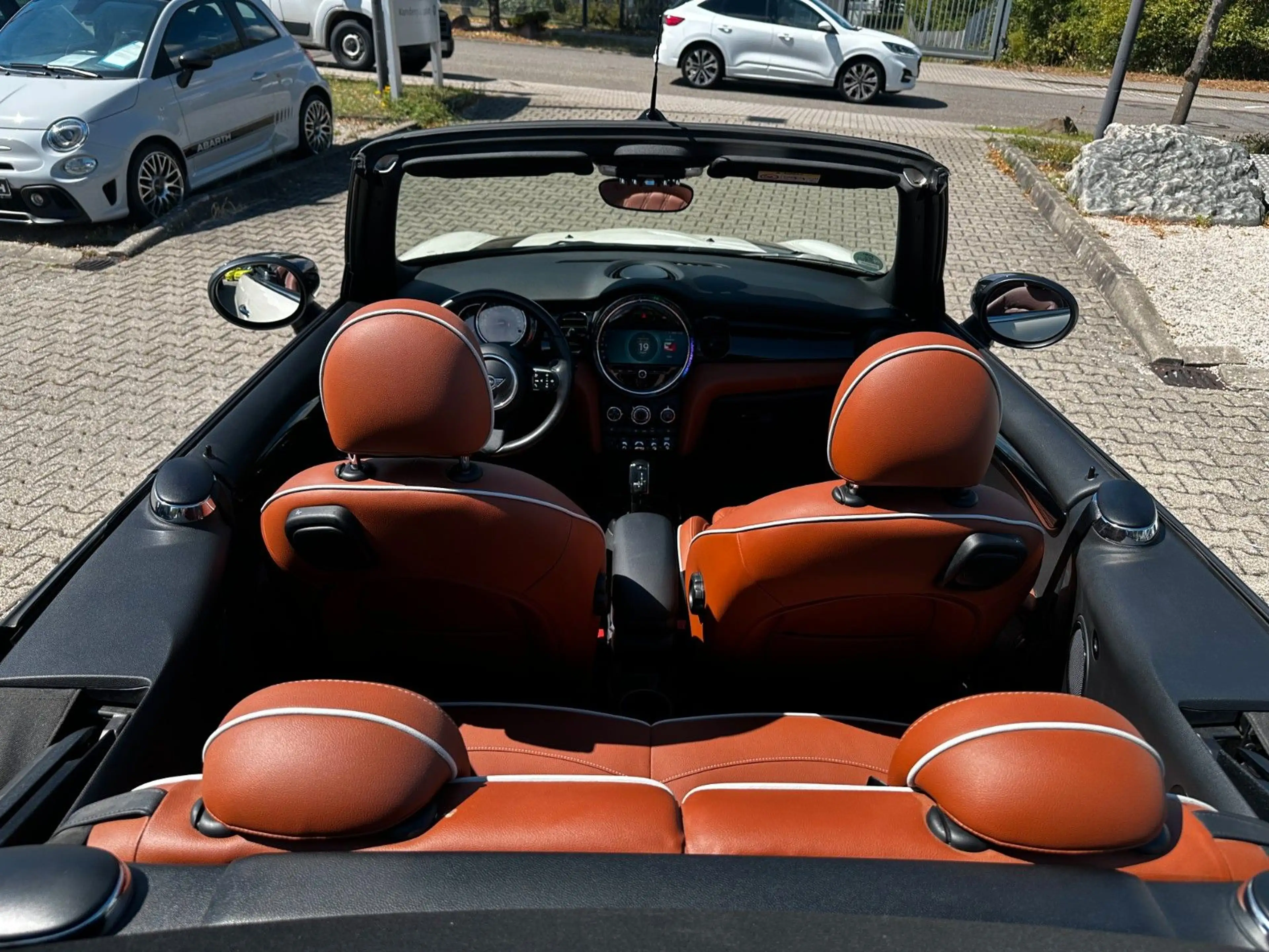 MINI Cooper Cabrio Automatik *NAV*SH*Kamera* — photo 12