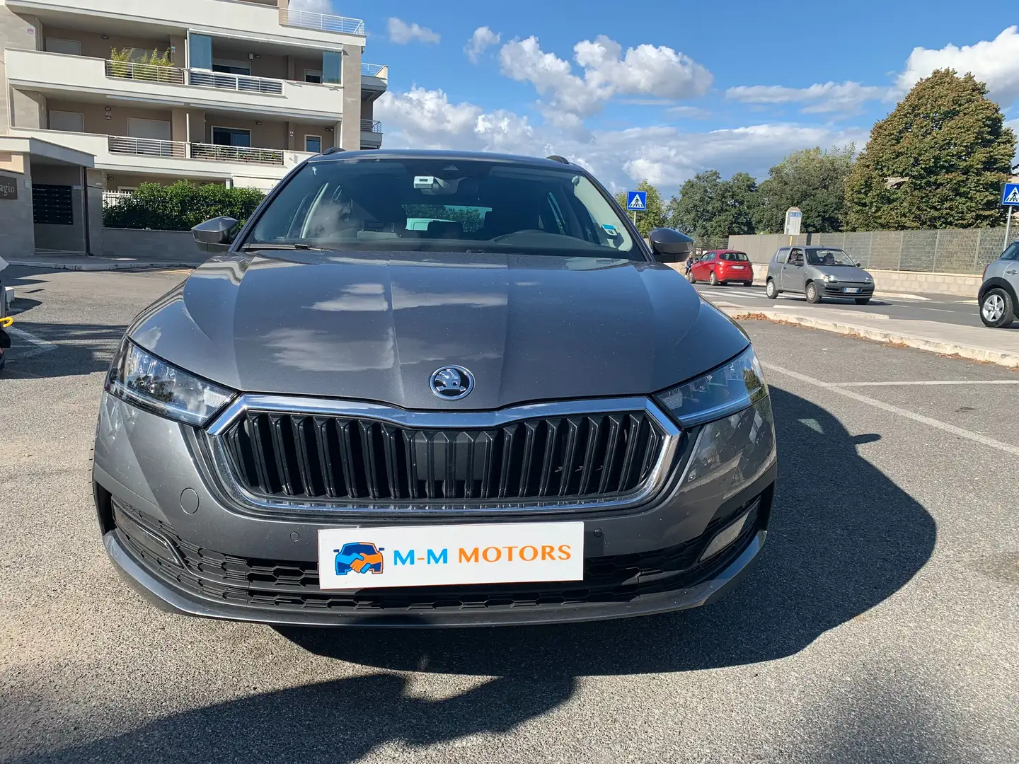 Skoda Octavia Wagon 1.0 e-tec Executive dsg Gris - 2
