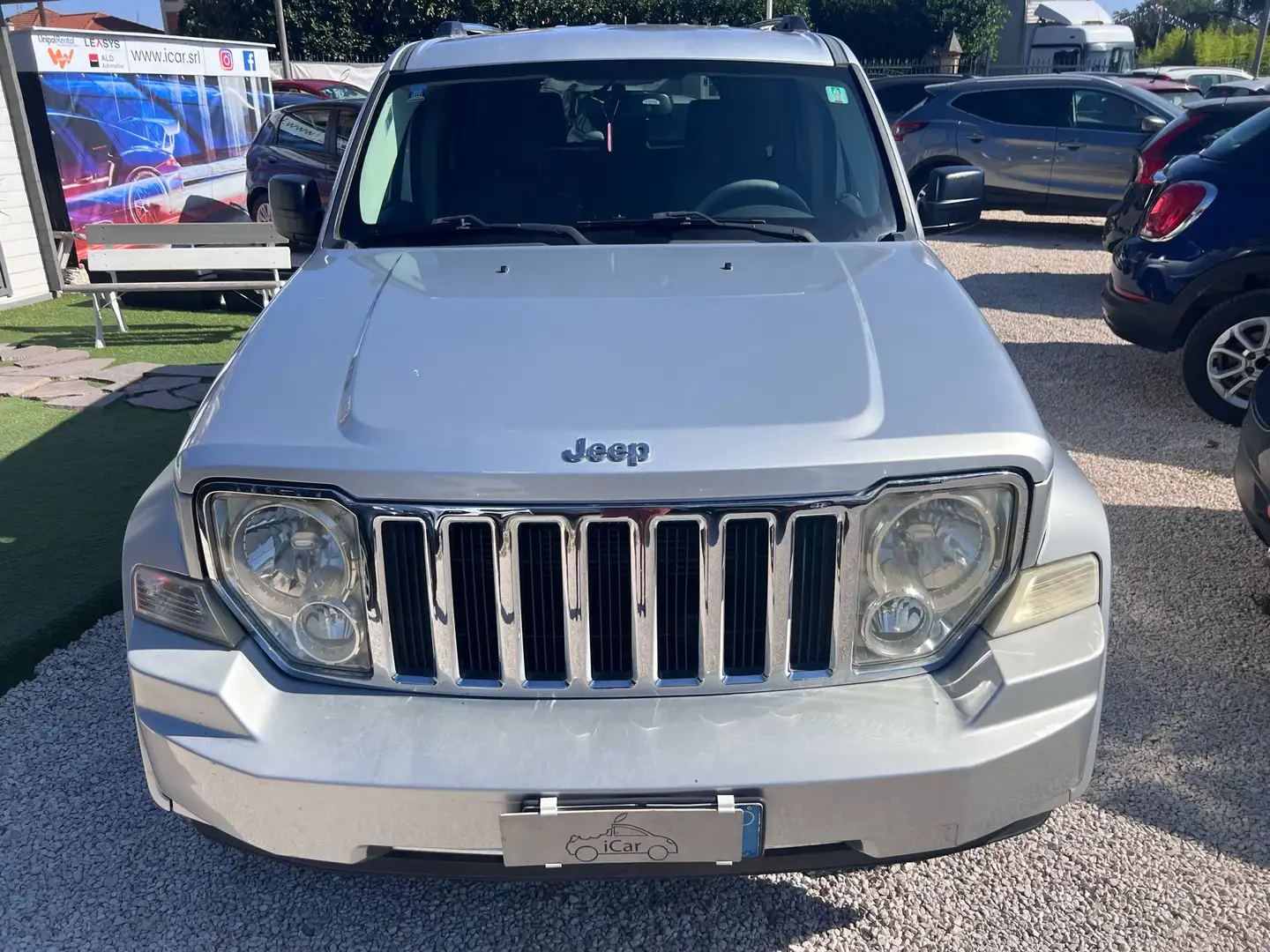 Jeep Cherokee 2.8 crd Limited auto dpf 4X4 Ezüst - 1