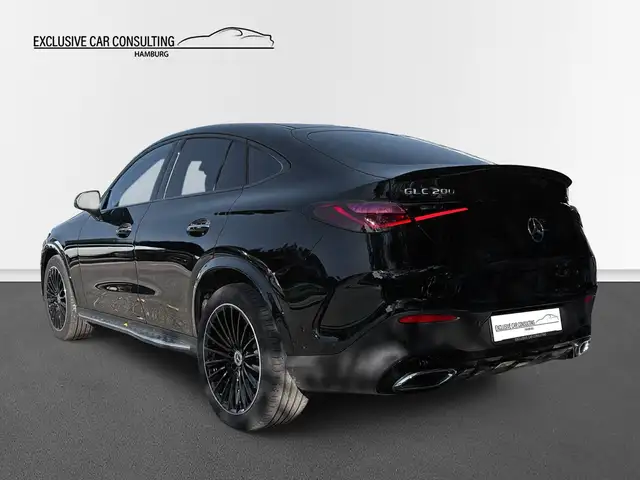 Mercedes-Benz GLC view 4