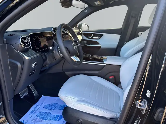 Mercedes-Benz GLC view 8