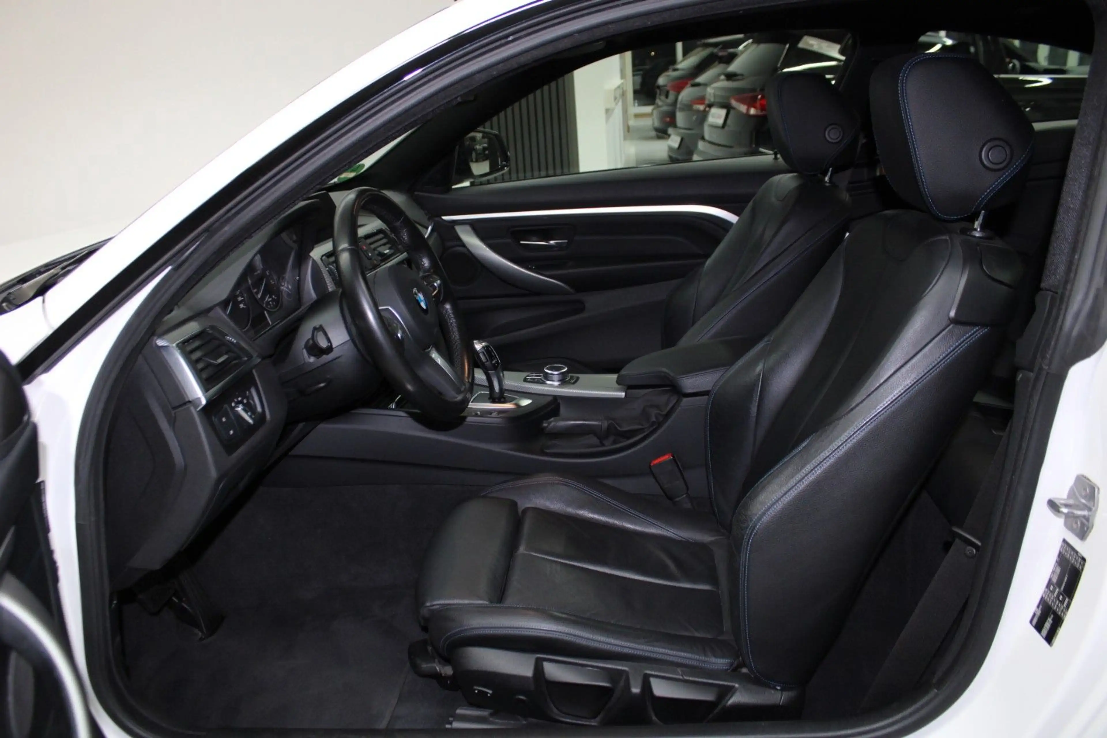 BMW 430 iA Coupe M Sport Automatik Navi LED Leder — photo 10