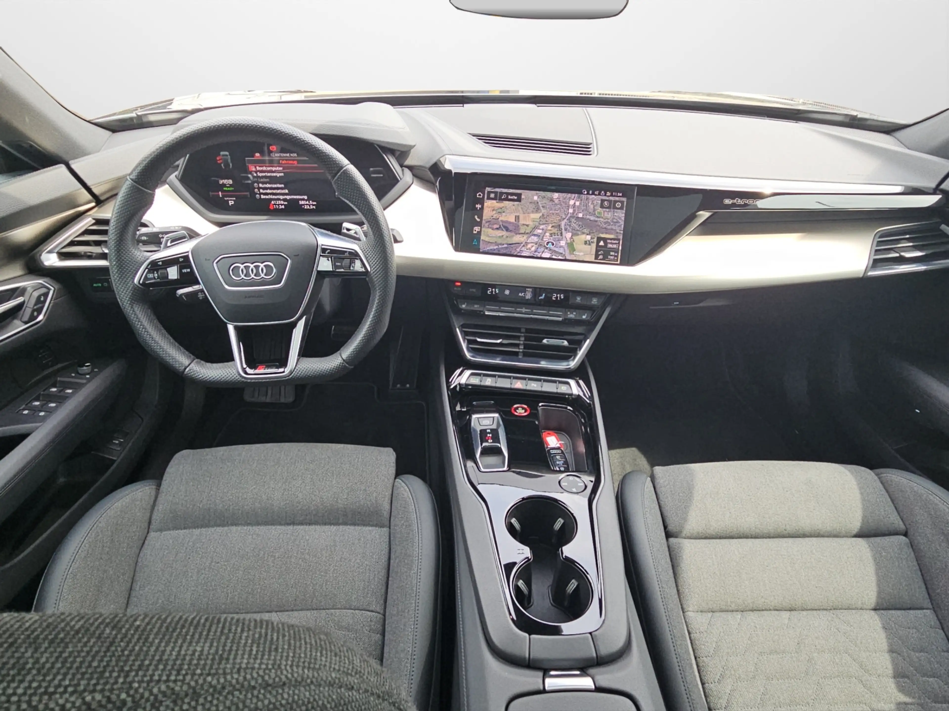 Audi RS e-tron GT quattro NaviPlus Matrix mit Laser HeadUp 21-Zol... — photo 8