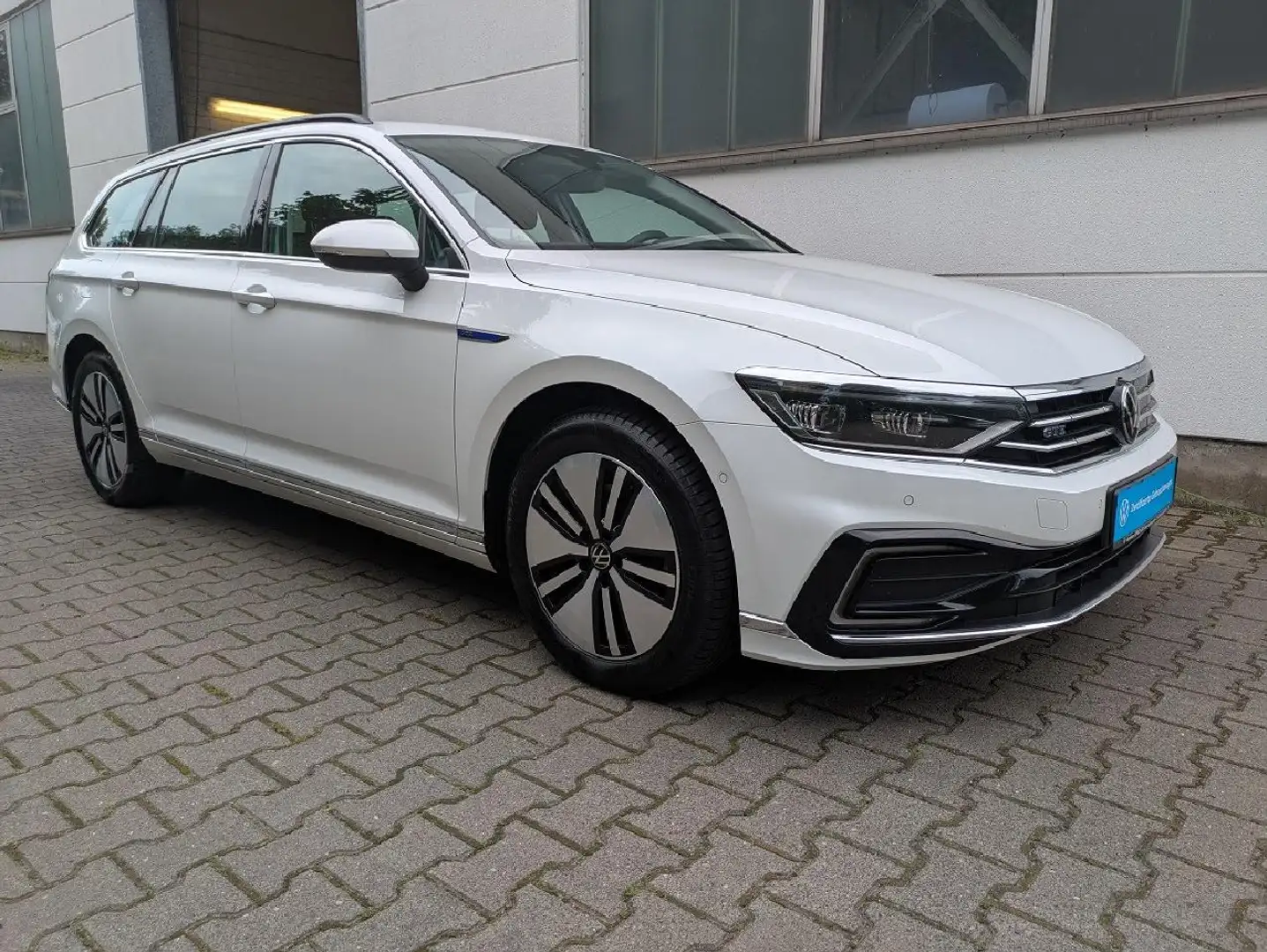 Volkswagen Passat Variant Passat Variant 1.4 TSI Hybrid GTE *Matrix,Navi* Weiß - 2