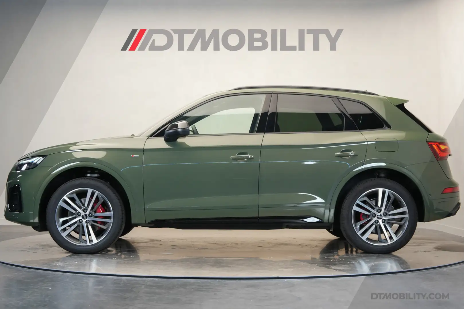 Audi Q5 55TFSIe S-Edition| Panoramadak | Adaptief Cruise | Grün - 2