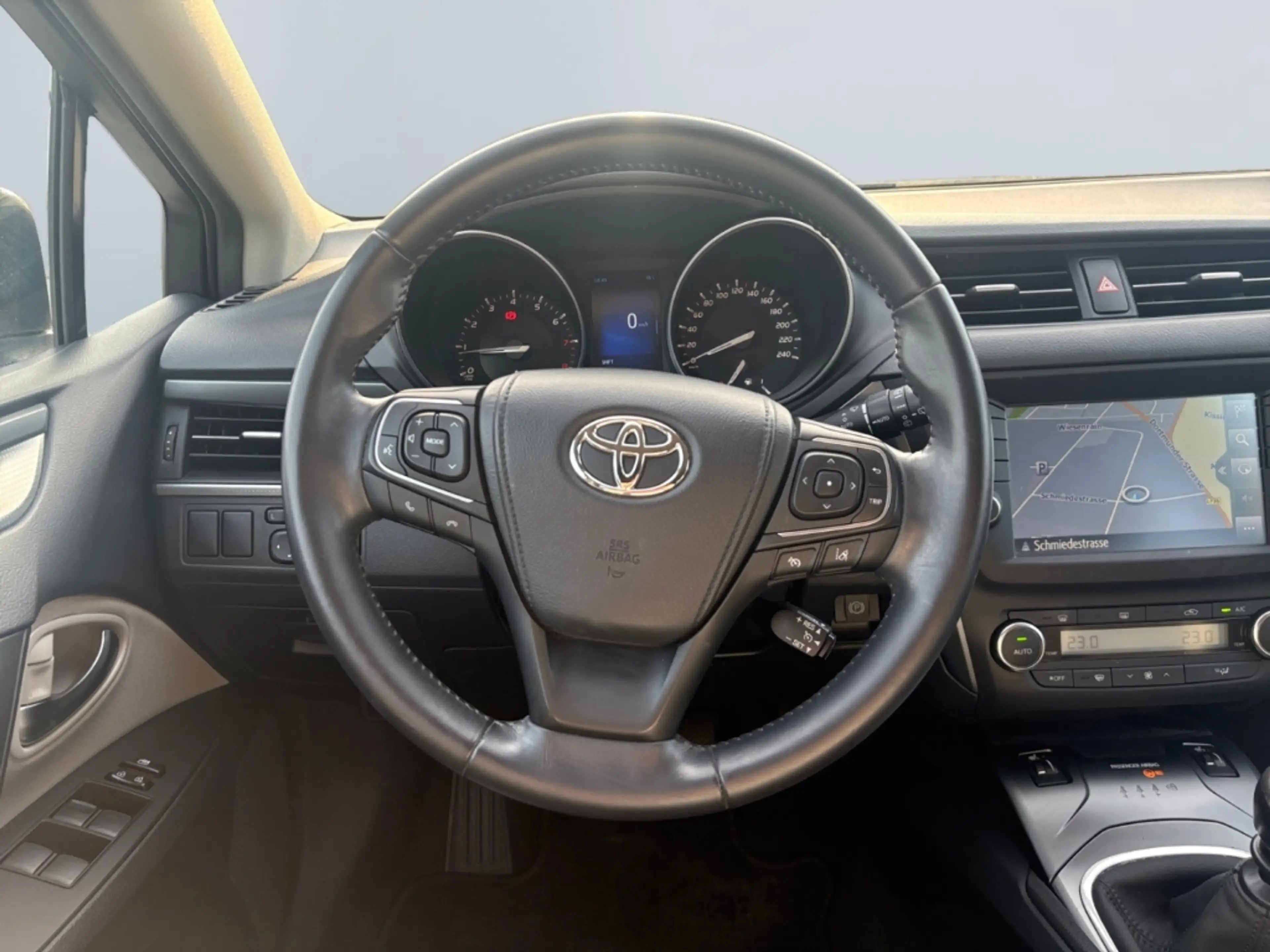 Toyota Avensis 1.8 TS Edition-S+ *LED*Navi*CAM*SHZ*DAB* — photo 12