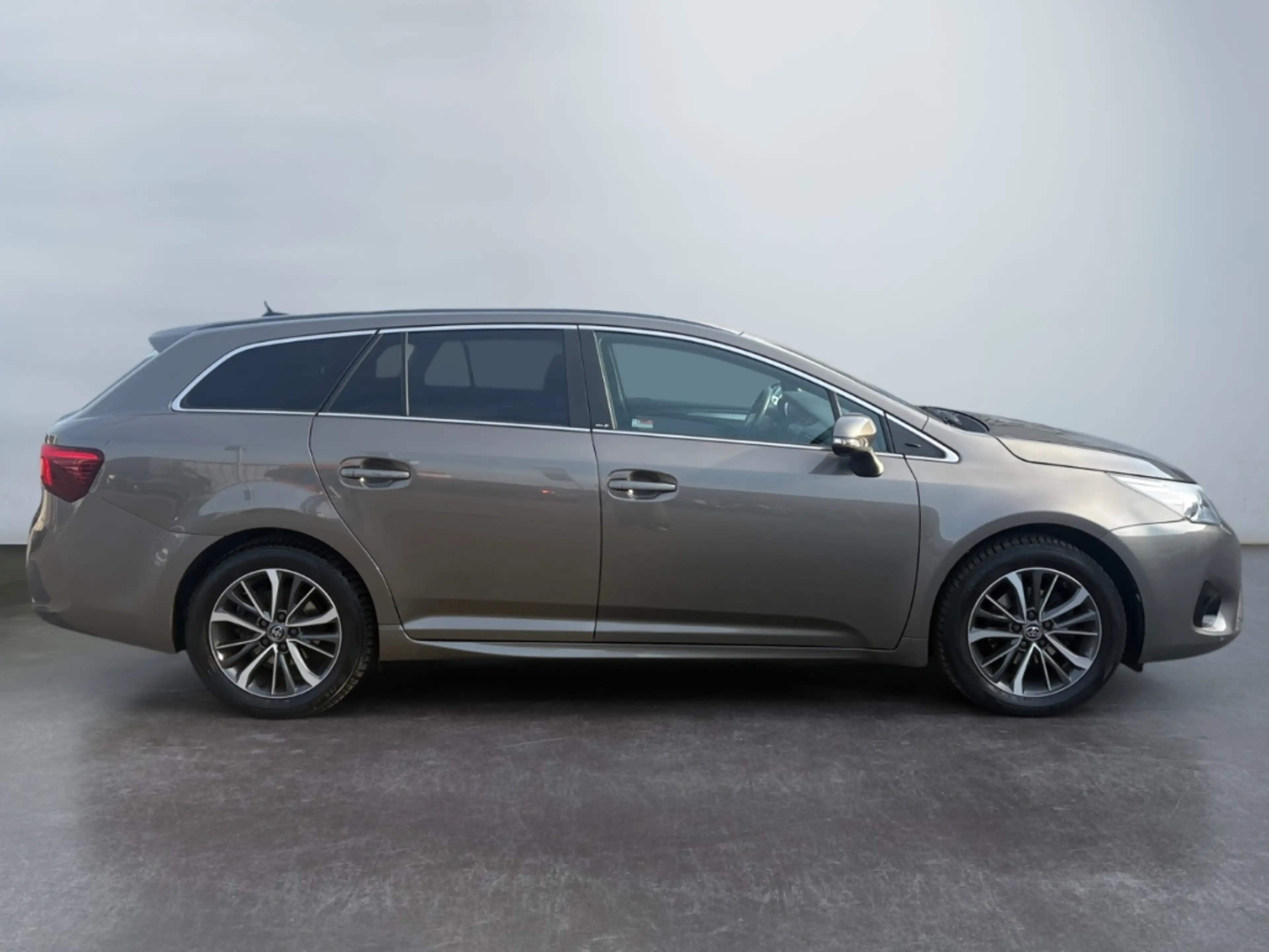 Toyota Avensis 1.8 TS Edition-S+ *LED*Navi*CAM*SHZ*DAB* — photo 10