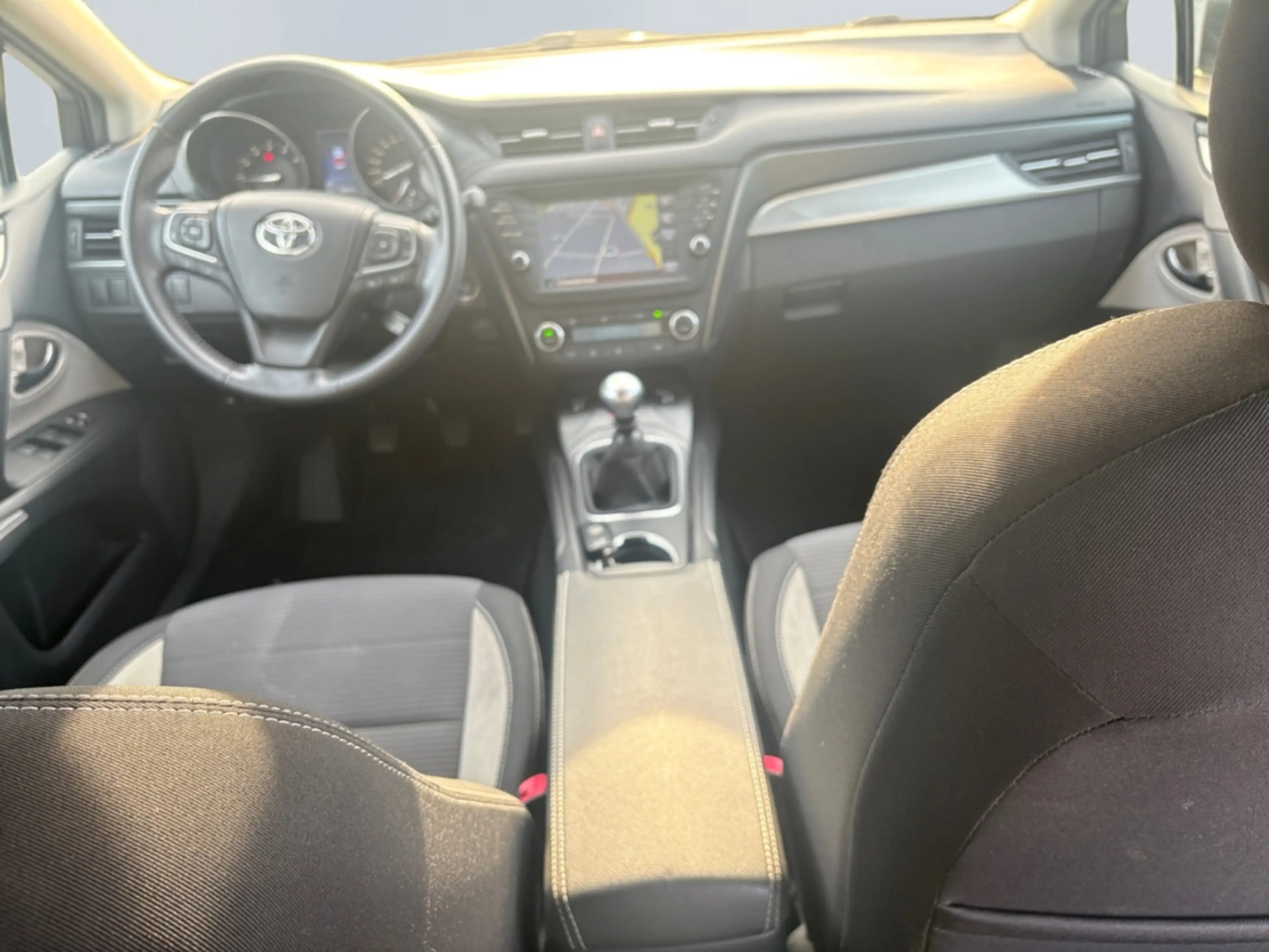 Toyota Avensis 1.8 TS Edition-S+ *LED*Navi*CAM*SHZ*DAB* — photo 11