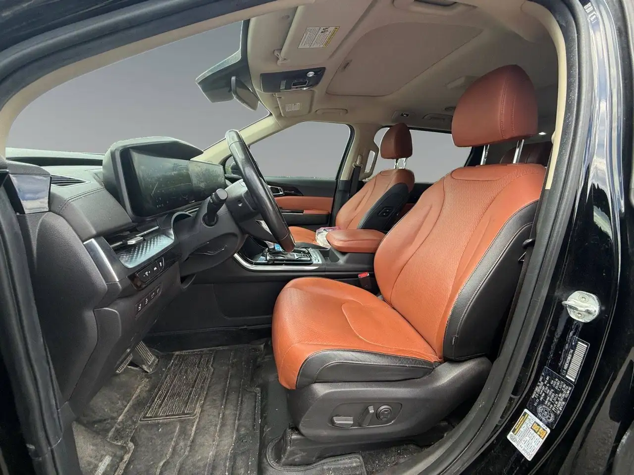 Kia Carnival снимка Kia Carnival