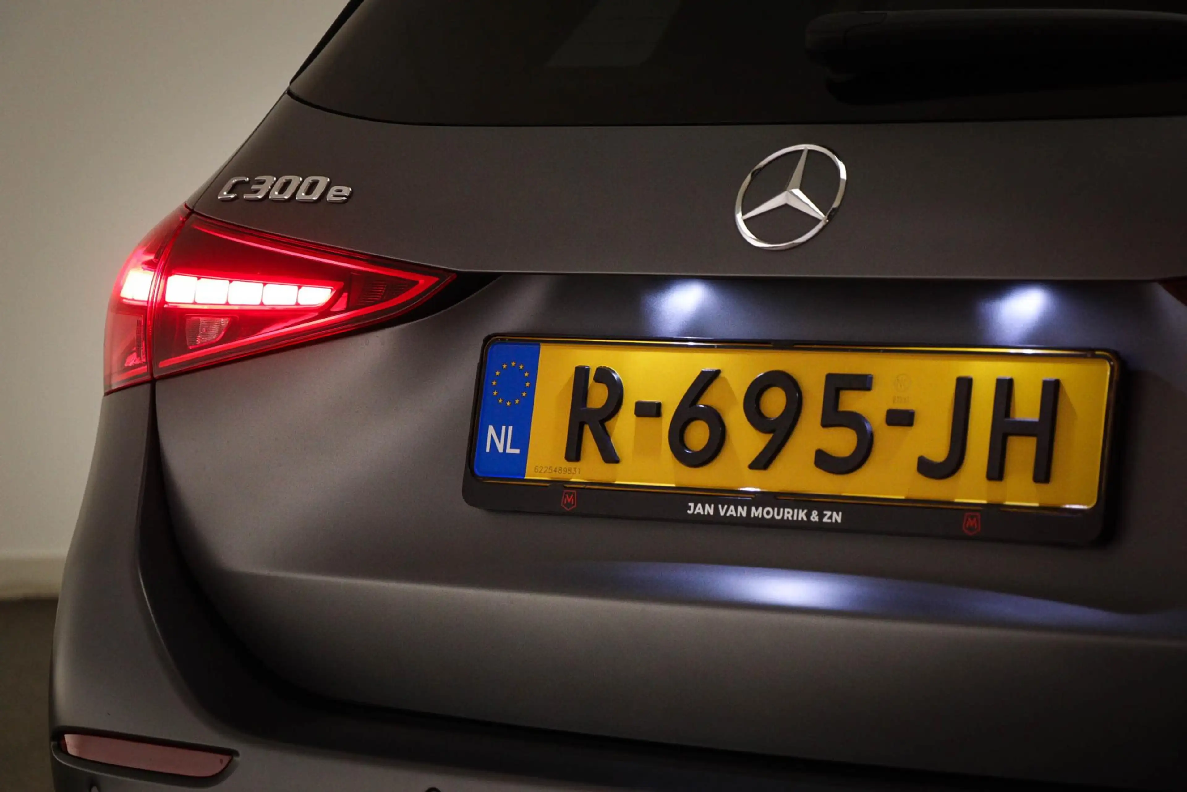 Mercedes-Benz C 300 Estate e AMG Line | PREMIUM PLUS PACK | PANORAMADA — photo 29