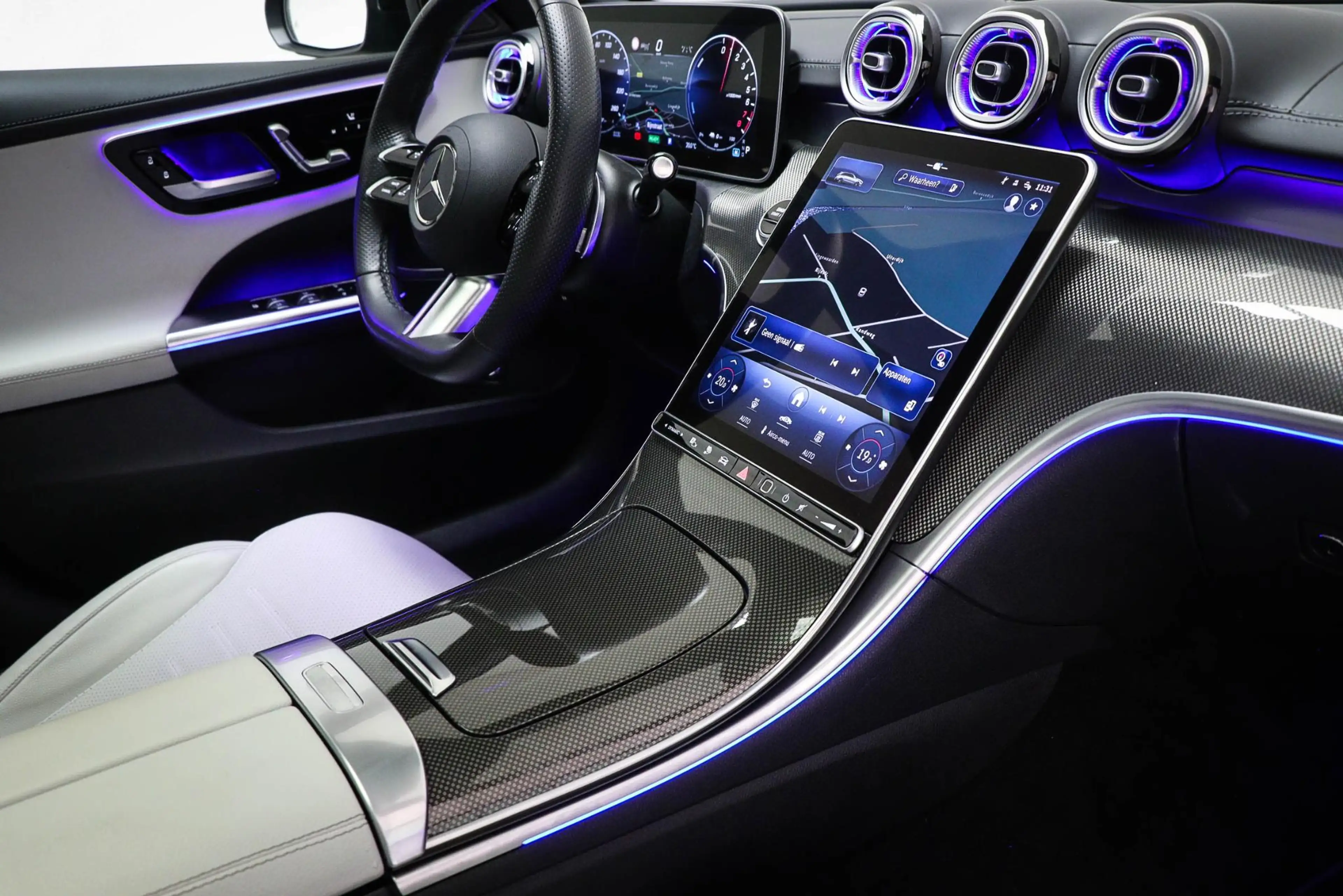Mercedes-Benz C 300 Estate e AMG Line | PREMIUM PLUS PACK | PANORAMADA — photo 3