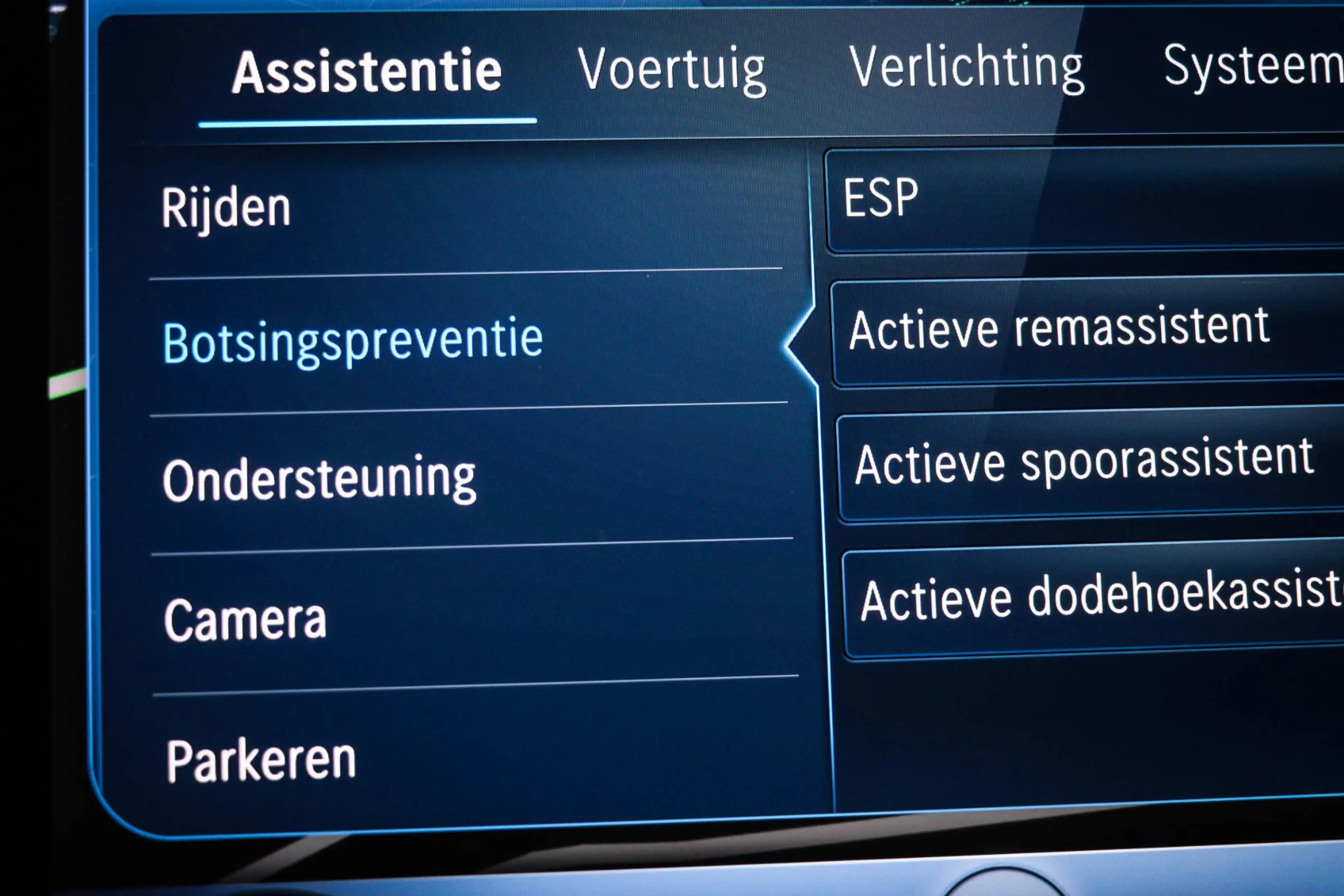 Mercedes-Benz C 300 Estate e AMG Line | PREMIUM PLUS PACK | PANORAMADA — photo 50
